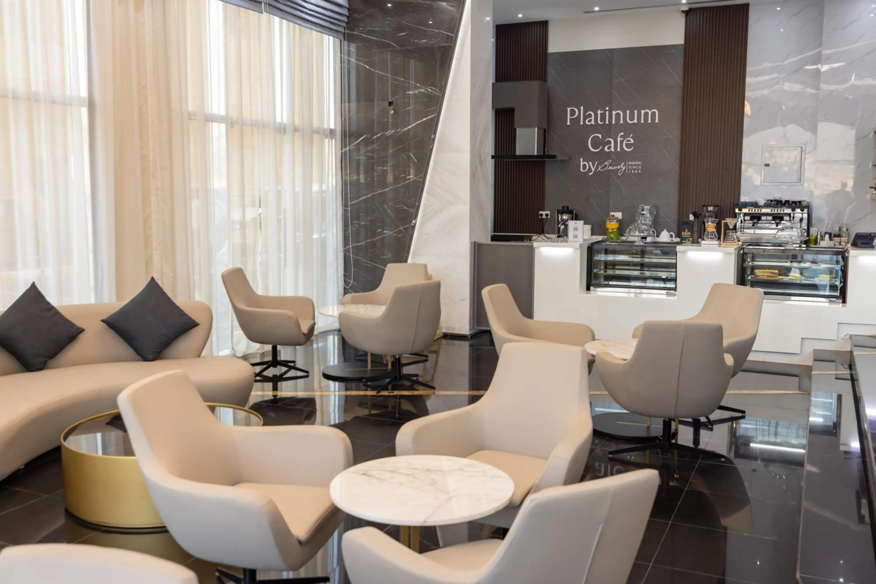 Coffee/tea facilities in Platinum Coast Hotel Apartments