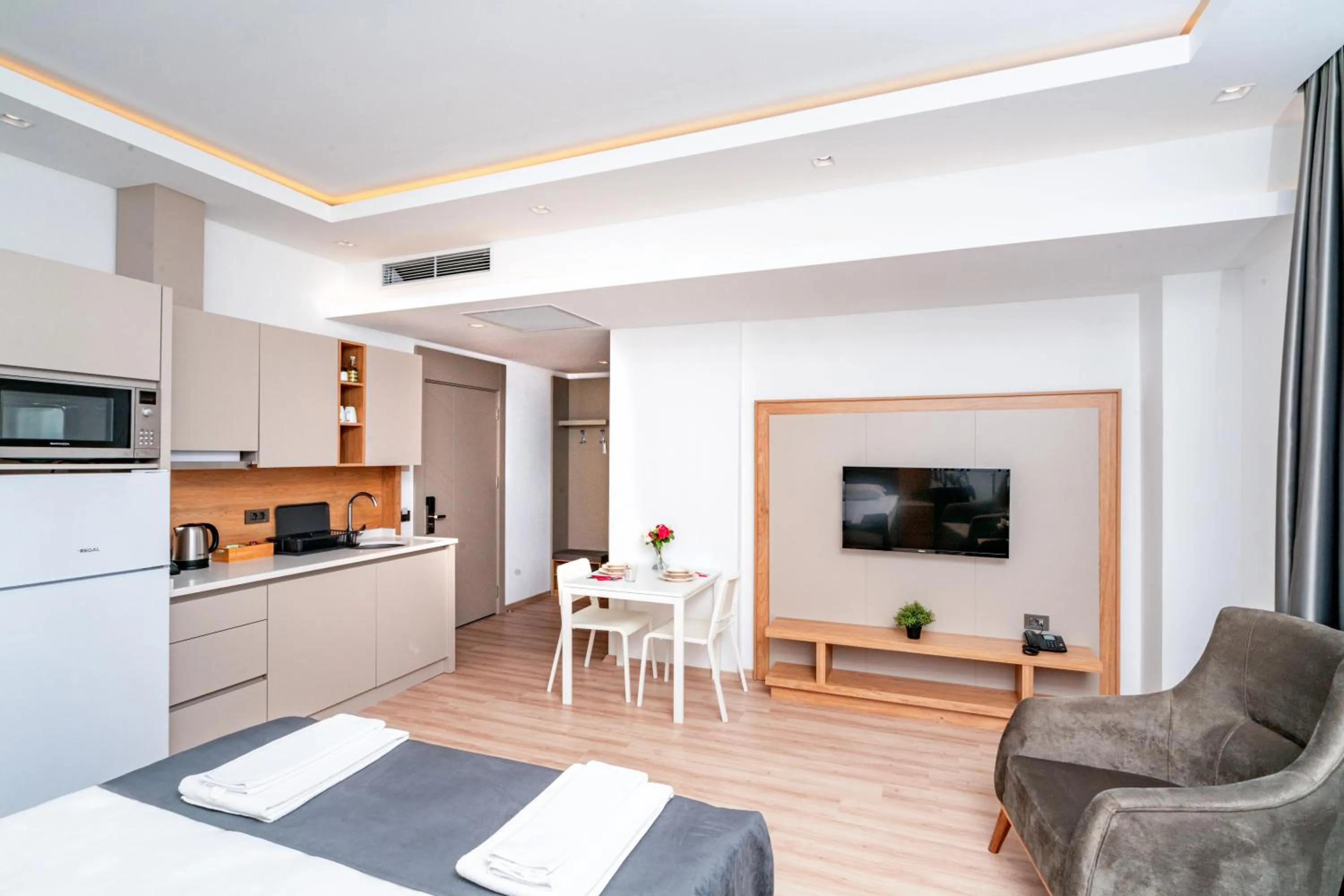 Photo of the whole room in New Safir Apart Hotel