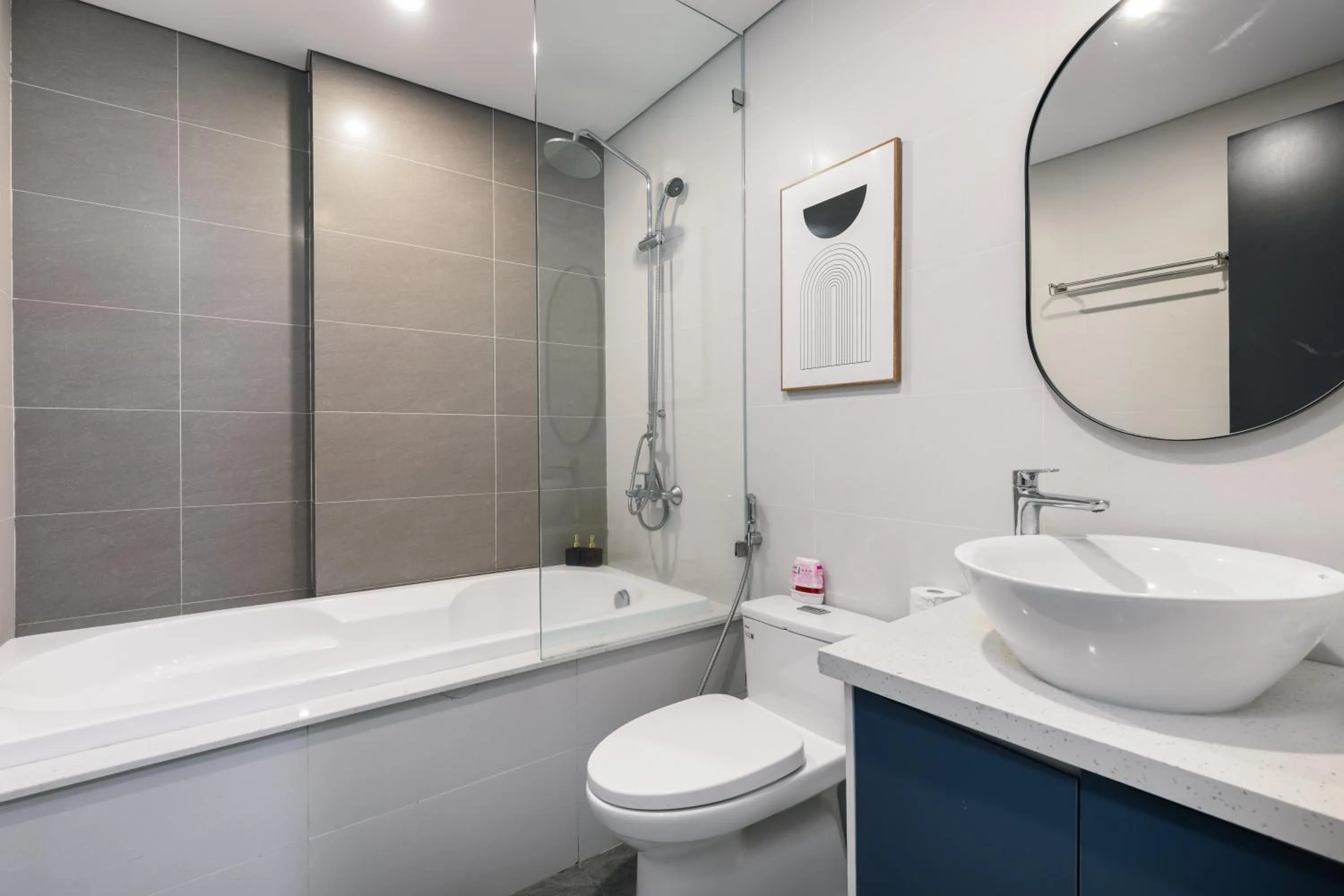 Toilet in LAGOM APARTMENT AND HOTEL