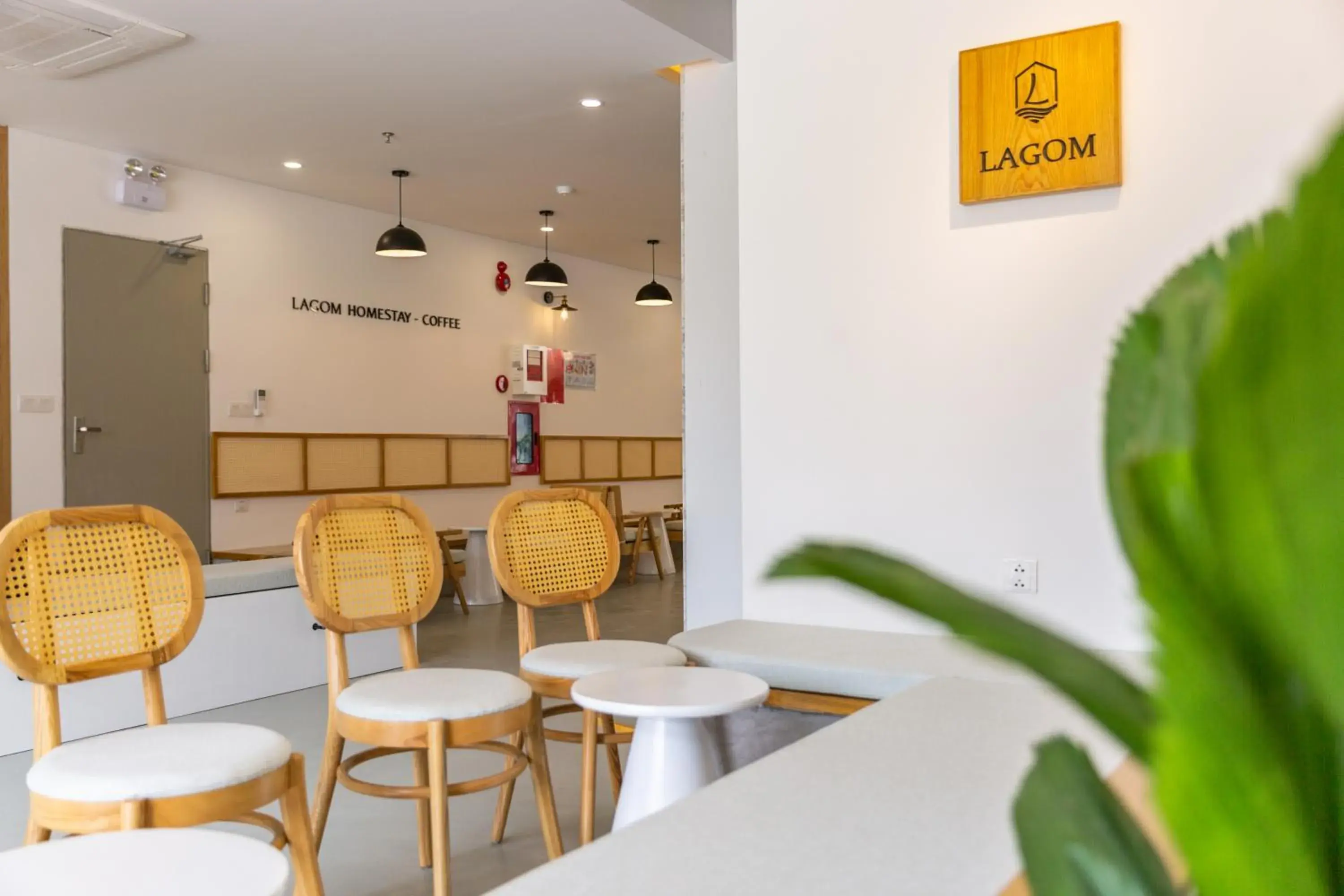 Lobby or reception in LAGOM APARTMENT AND HOTEL Lobby or reception in LAGOM APARTMENT AND HOTEL