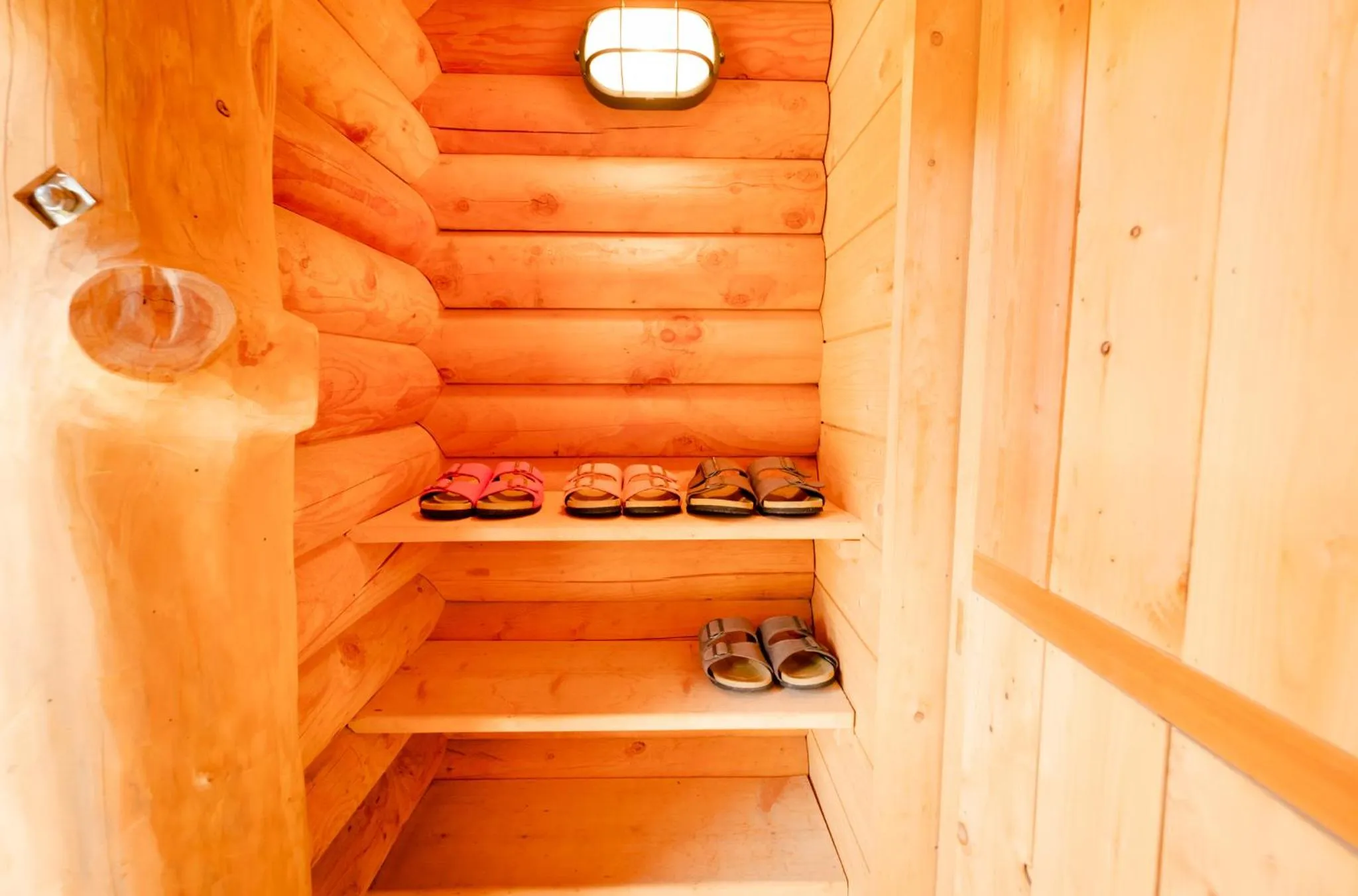 Facade/entrance in Lake Toya Hillside House