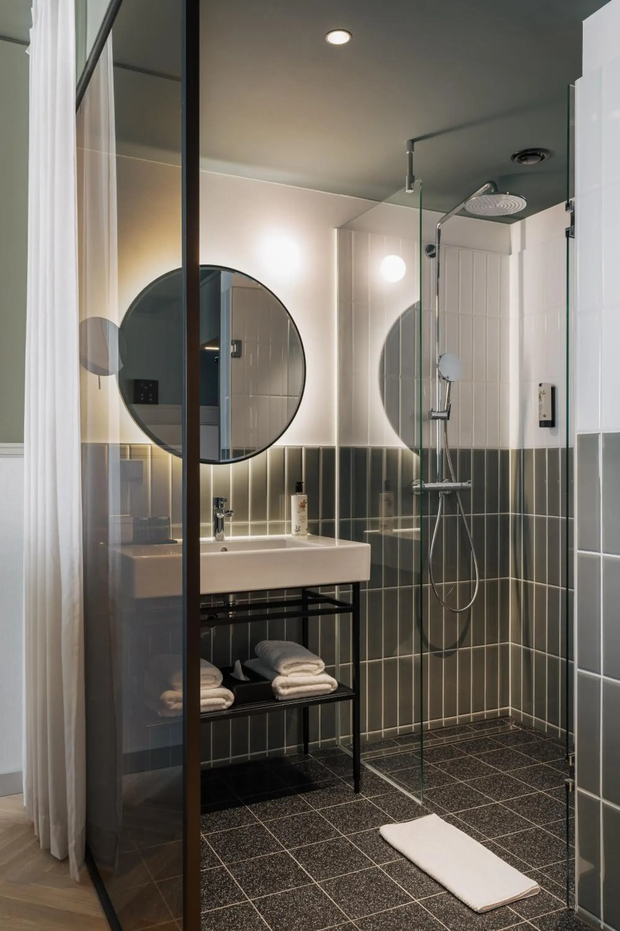 Deluxe Double Room with Castle View in Hotel Galántha Deluxe Double Room with Castle View in Hotel Galántha