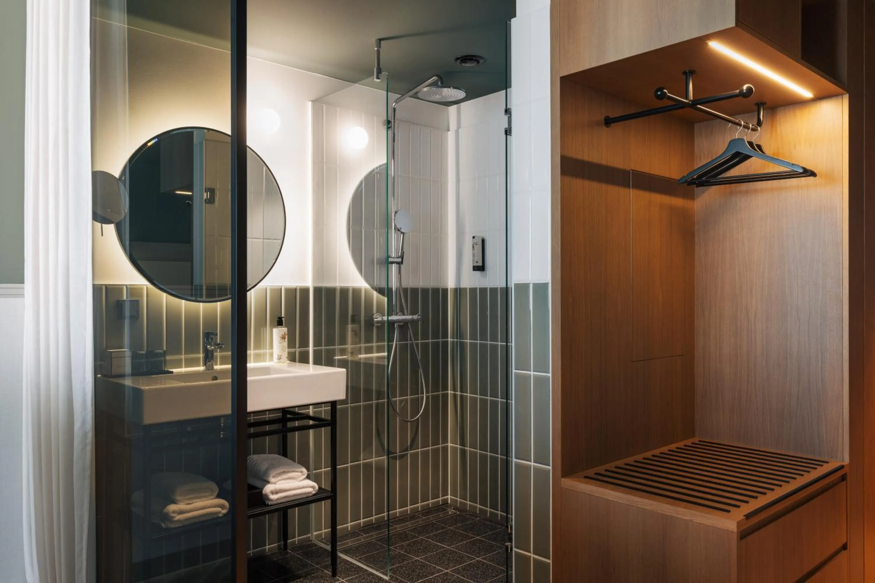 Bathroom in Hotel Galántha