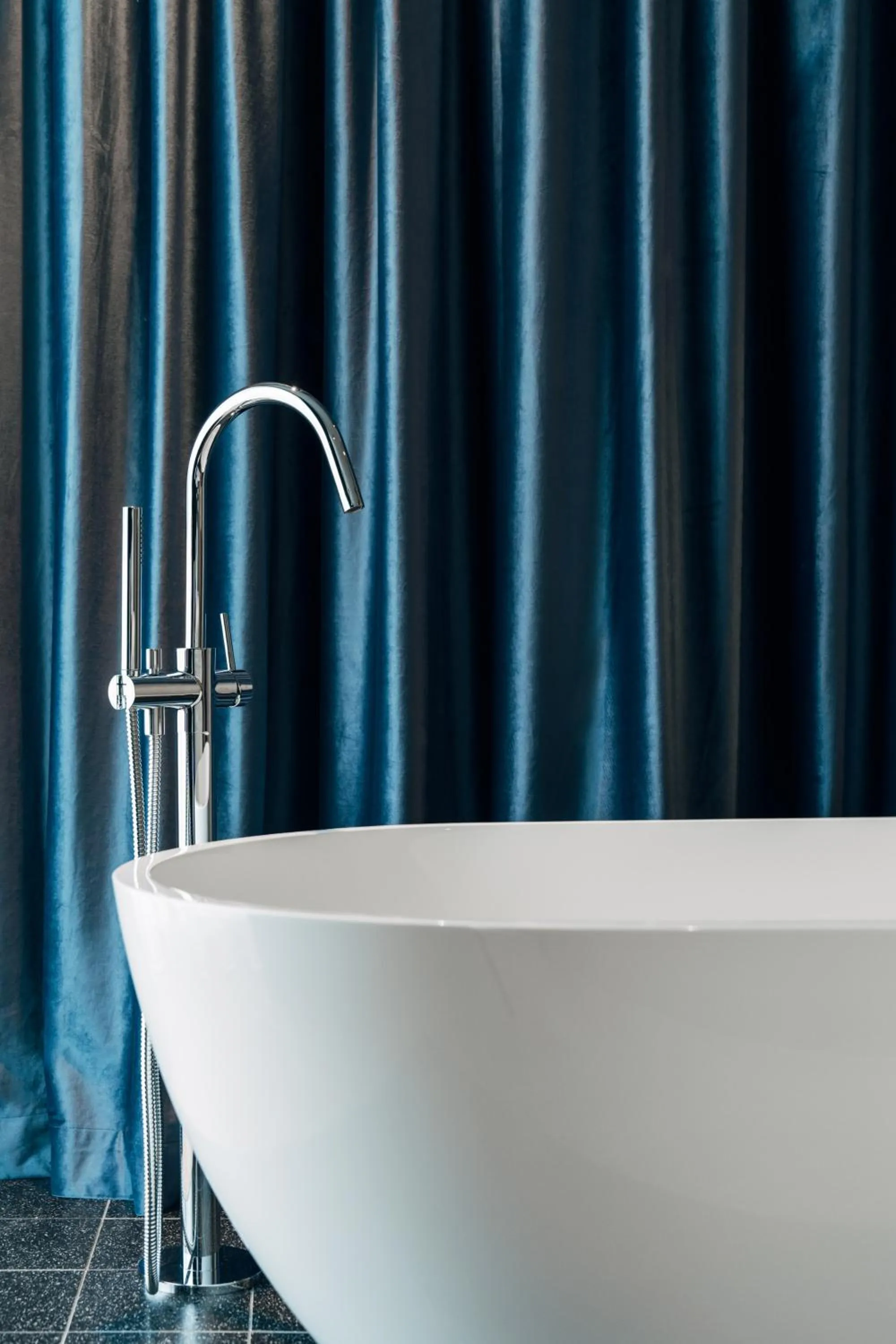 Bath in Hotel Galántha