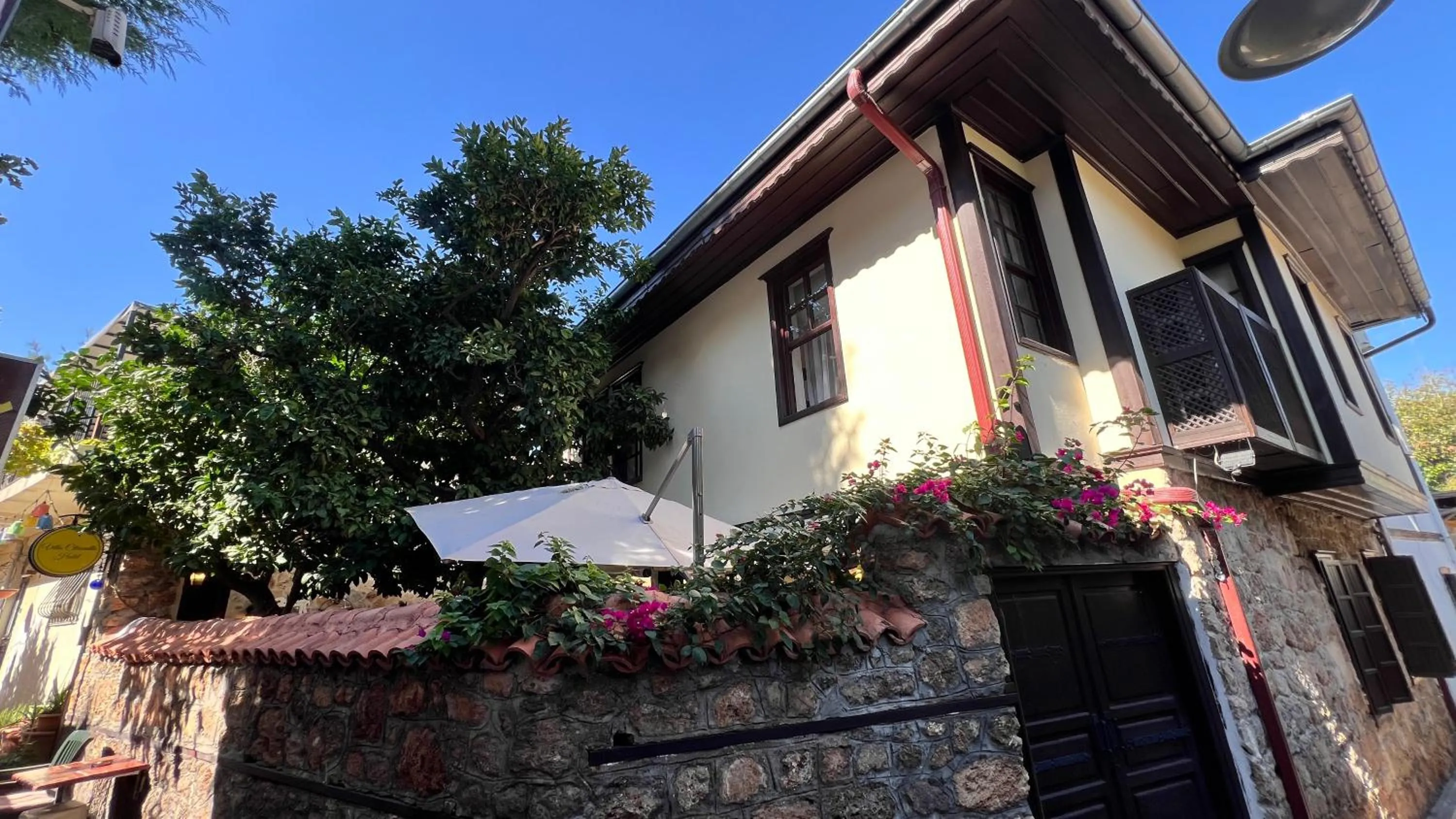 Property building in Villa Citronella Boutique Hotel