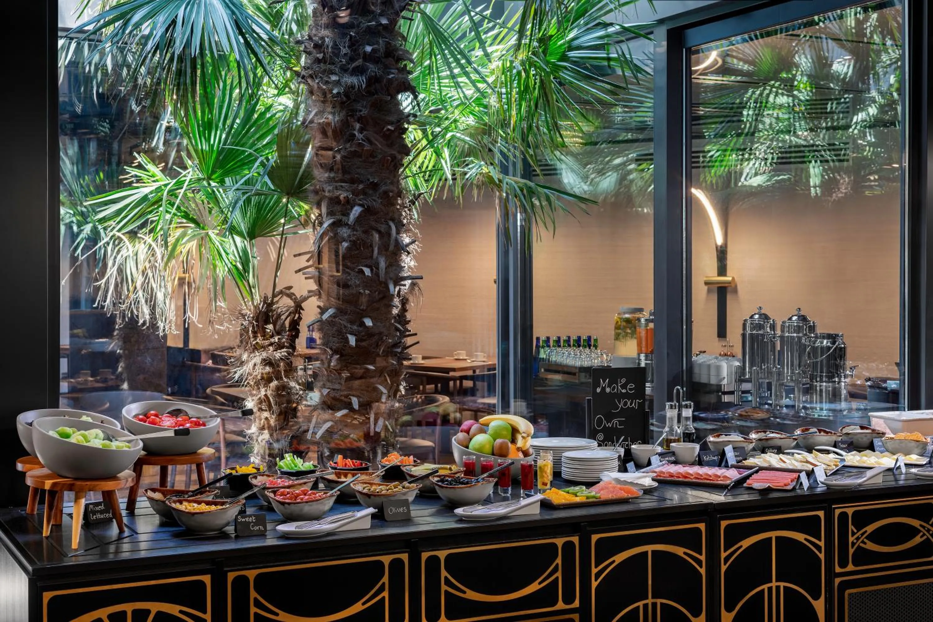 Restaurant/places to eat in Glarros OldTown