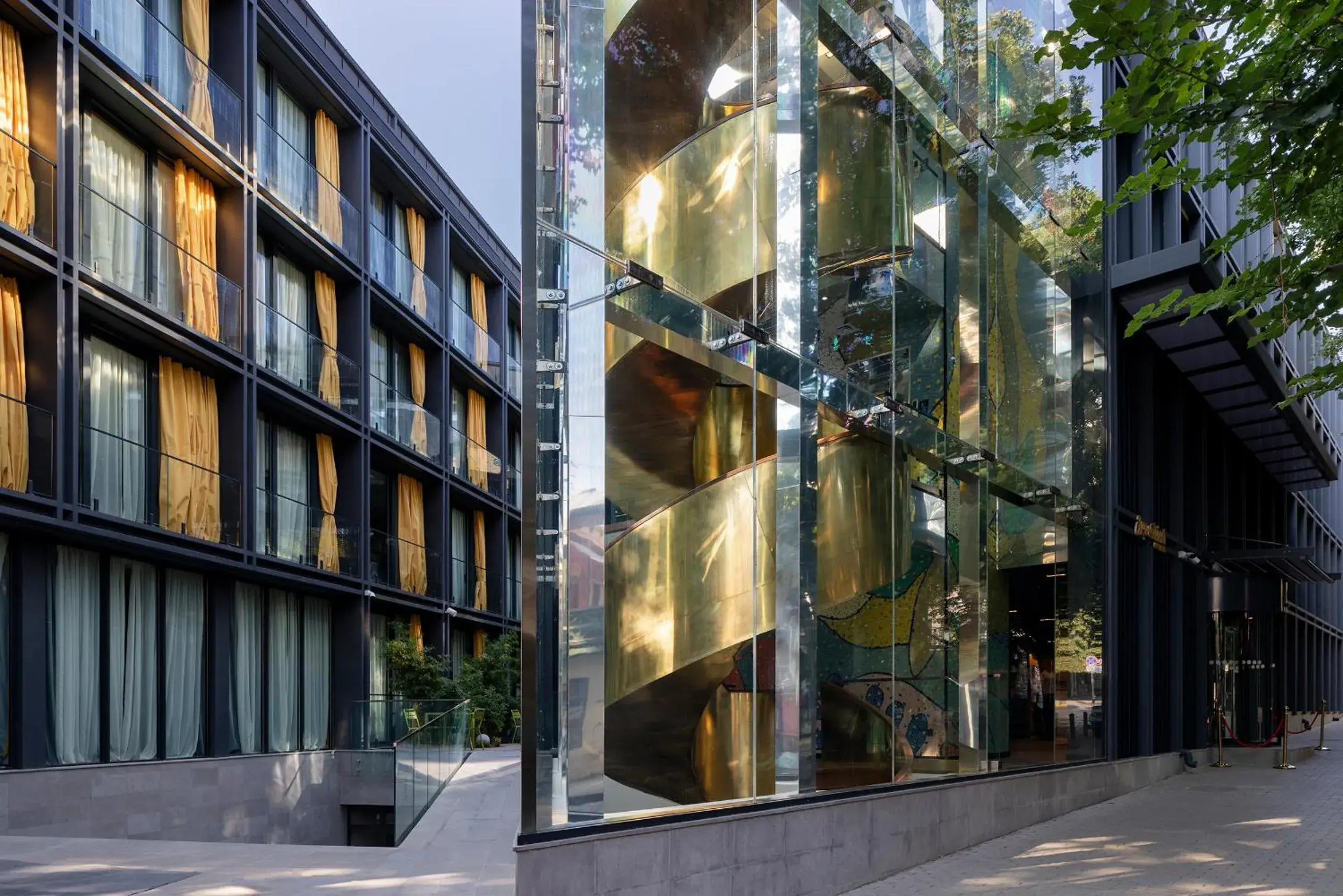 Property building in Glarros OldTown Property building in Glarros OldTown