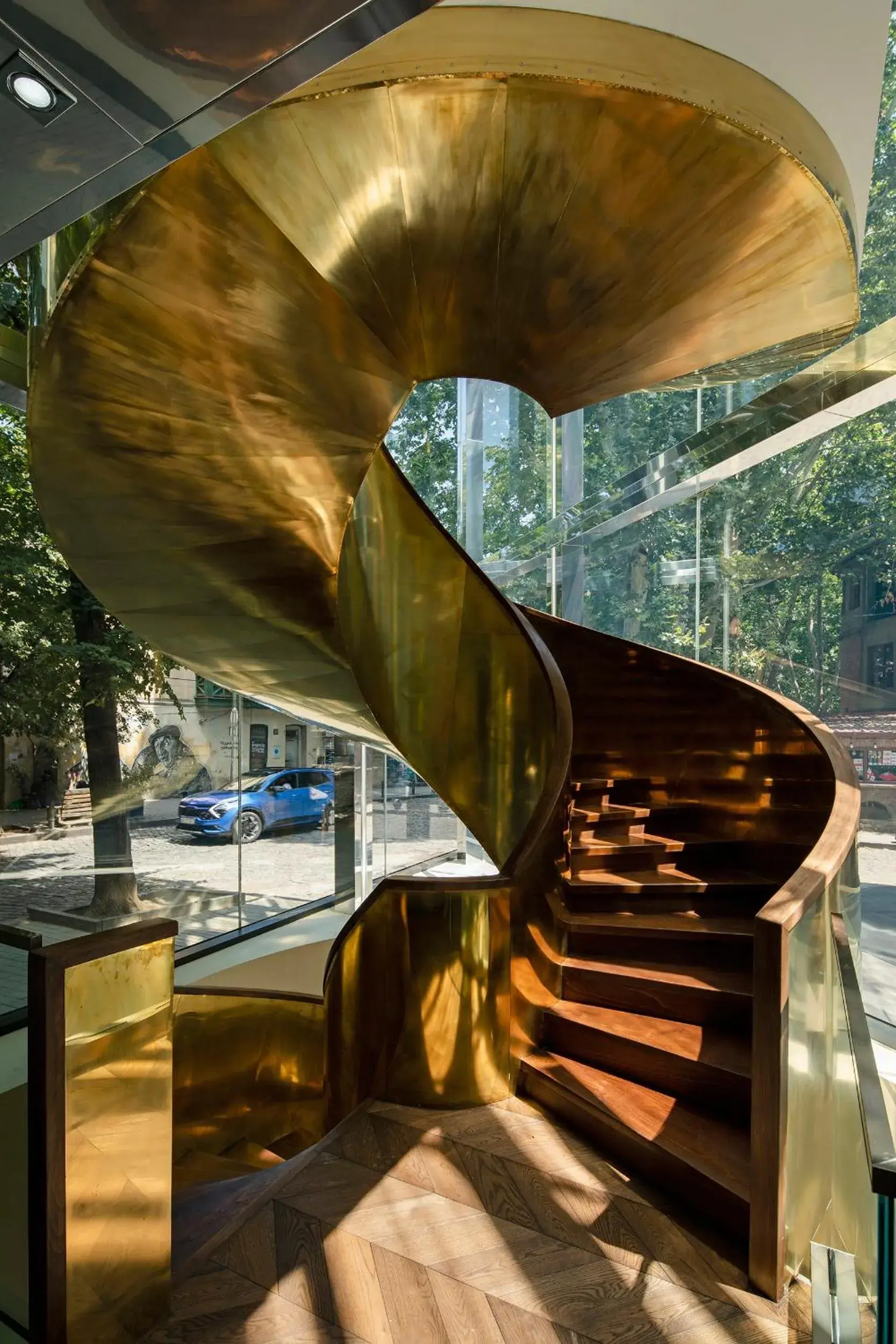 Property building in Glarros OldTown Property building in Glarros OldTown