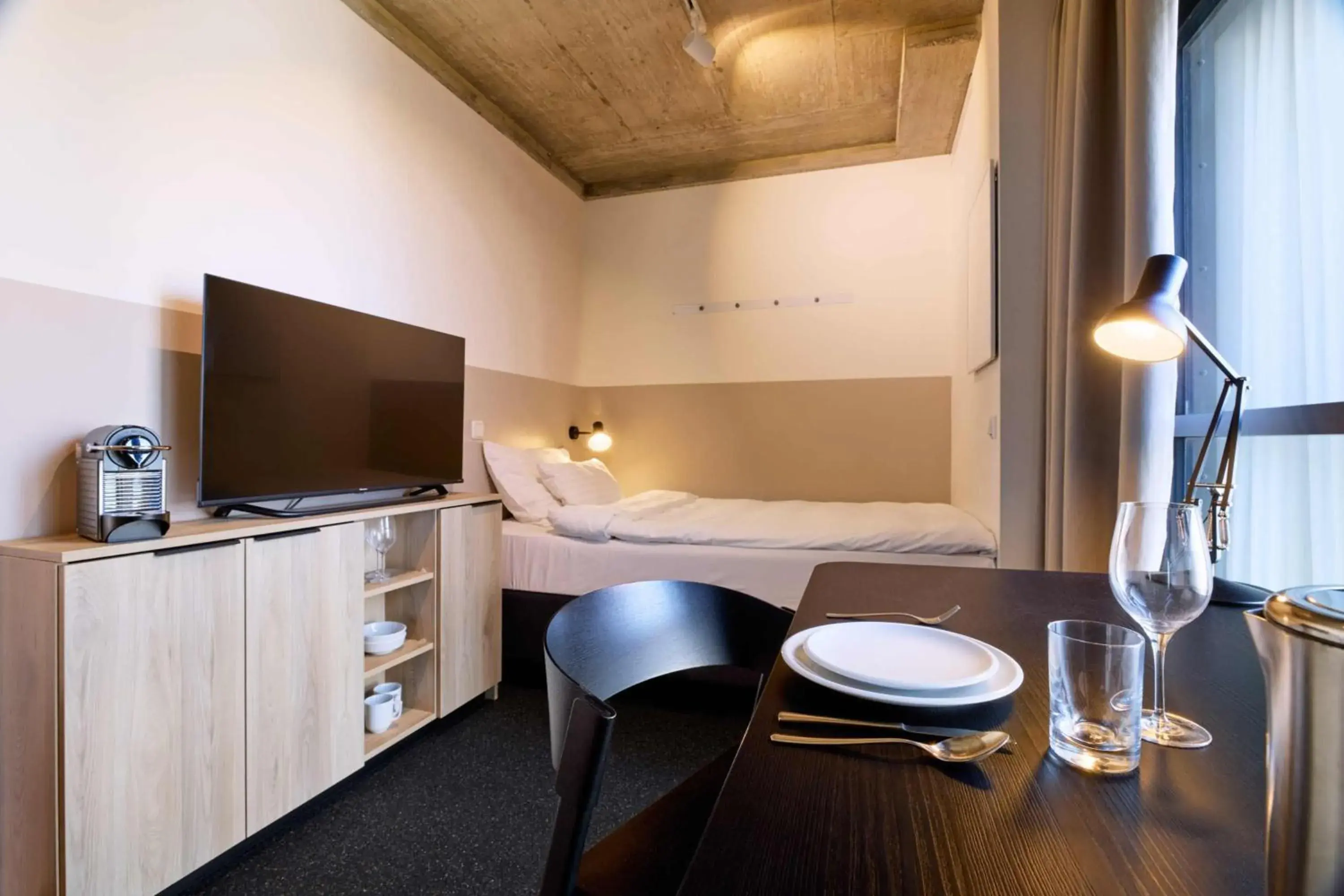 Bed in District Living Bed in District Living