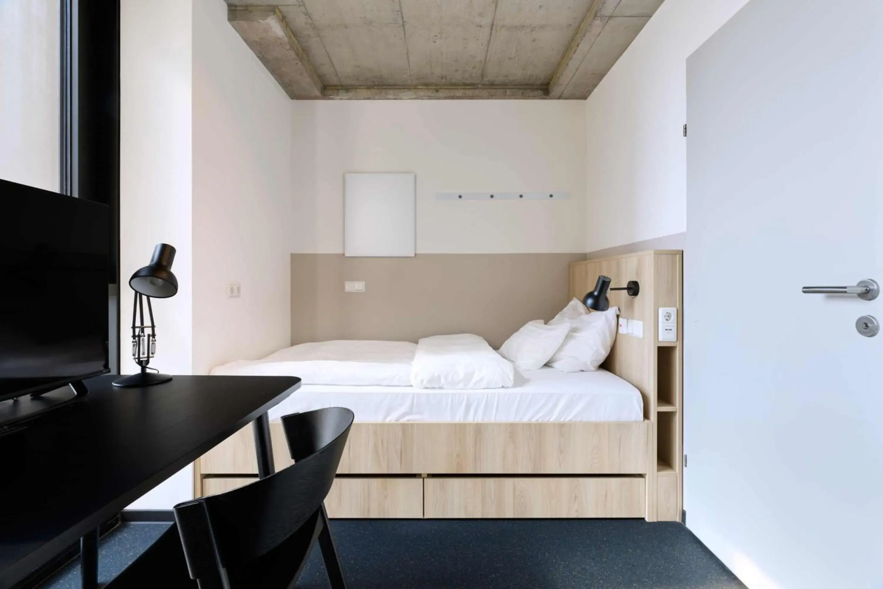 Bed in District Living Bed in District Living