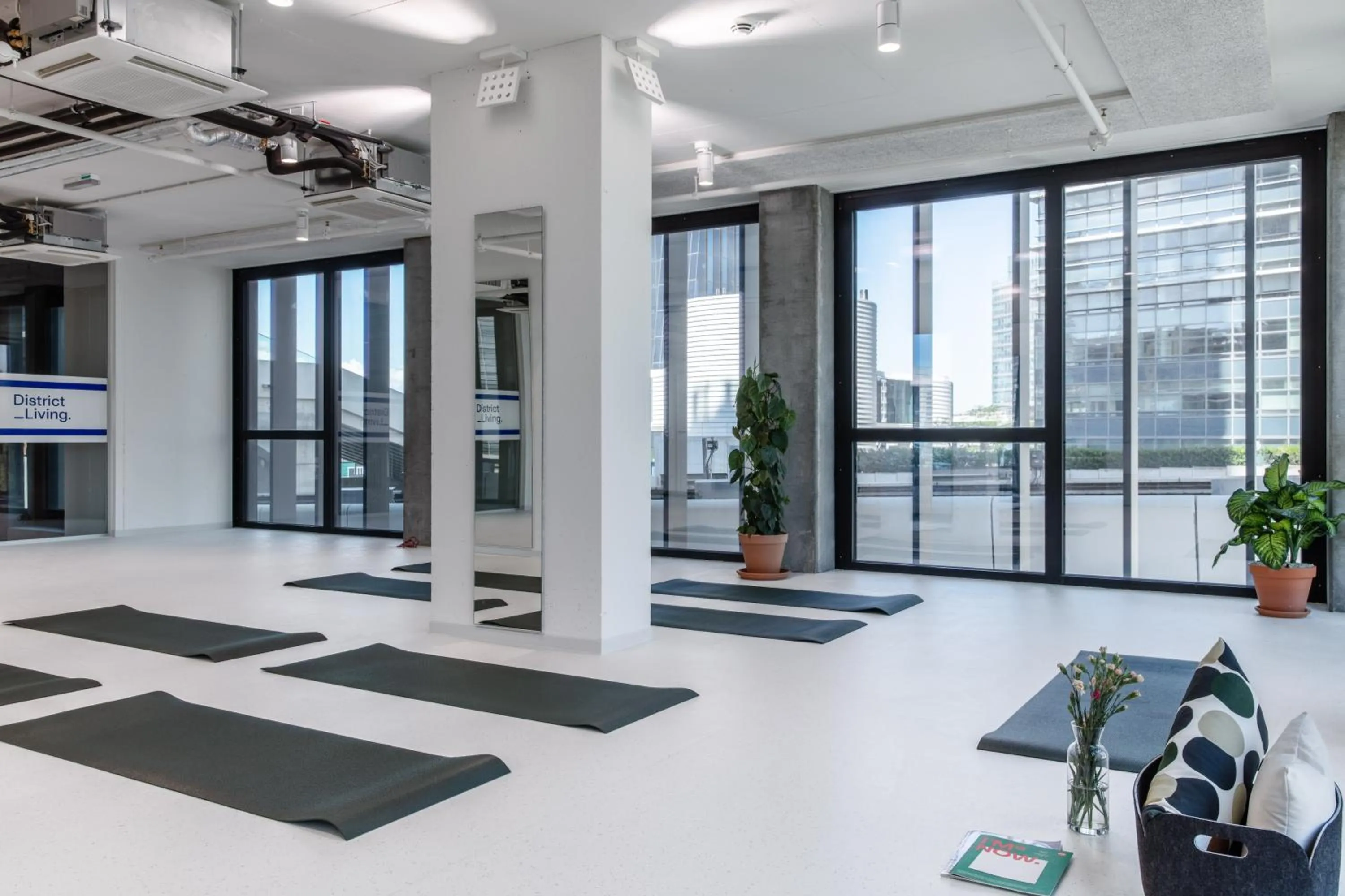 Fitness centre/facilities in District Living