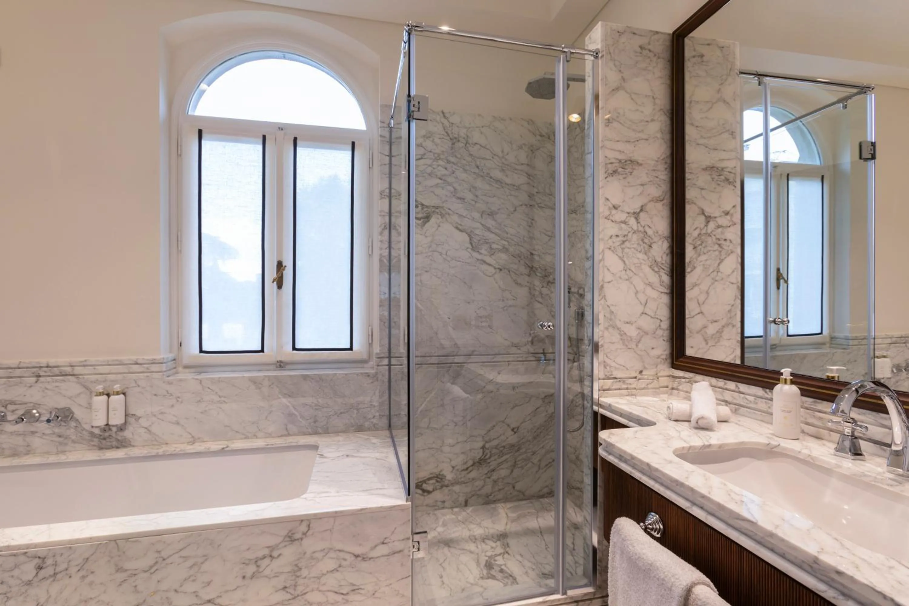 Bathroom in Hotel Regency - Small Luxury Hotels of the World