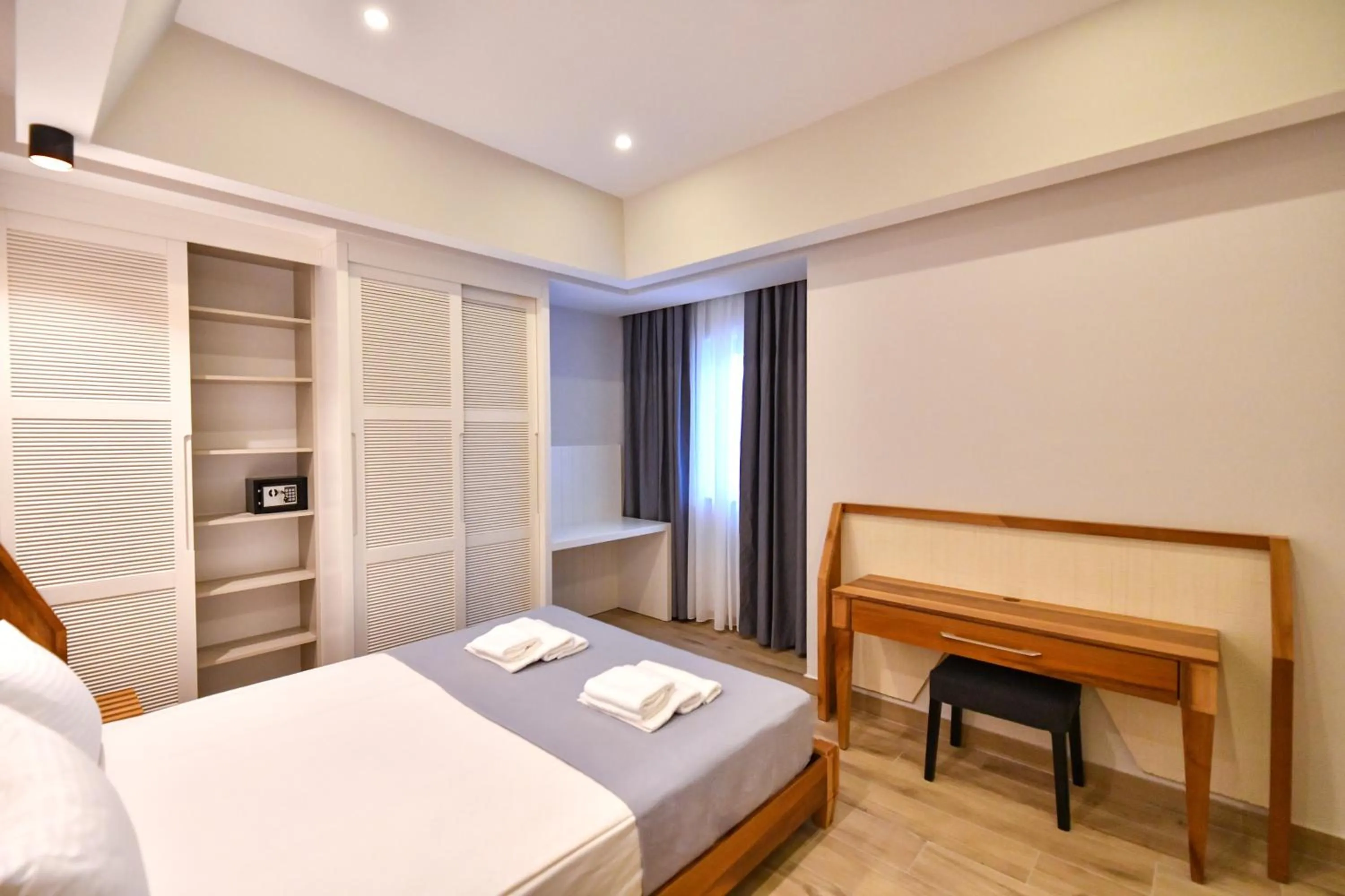 Bedroom, Bed in Bliss Loft