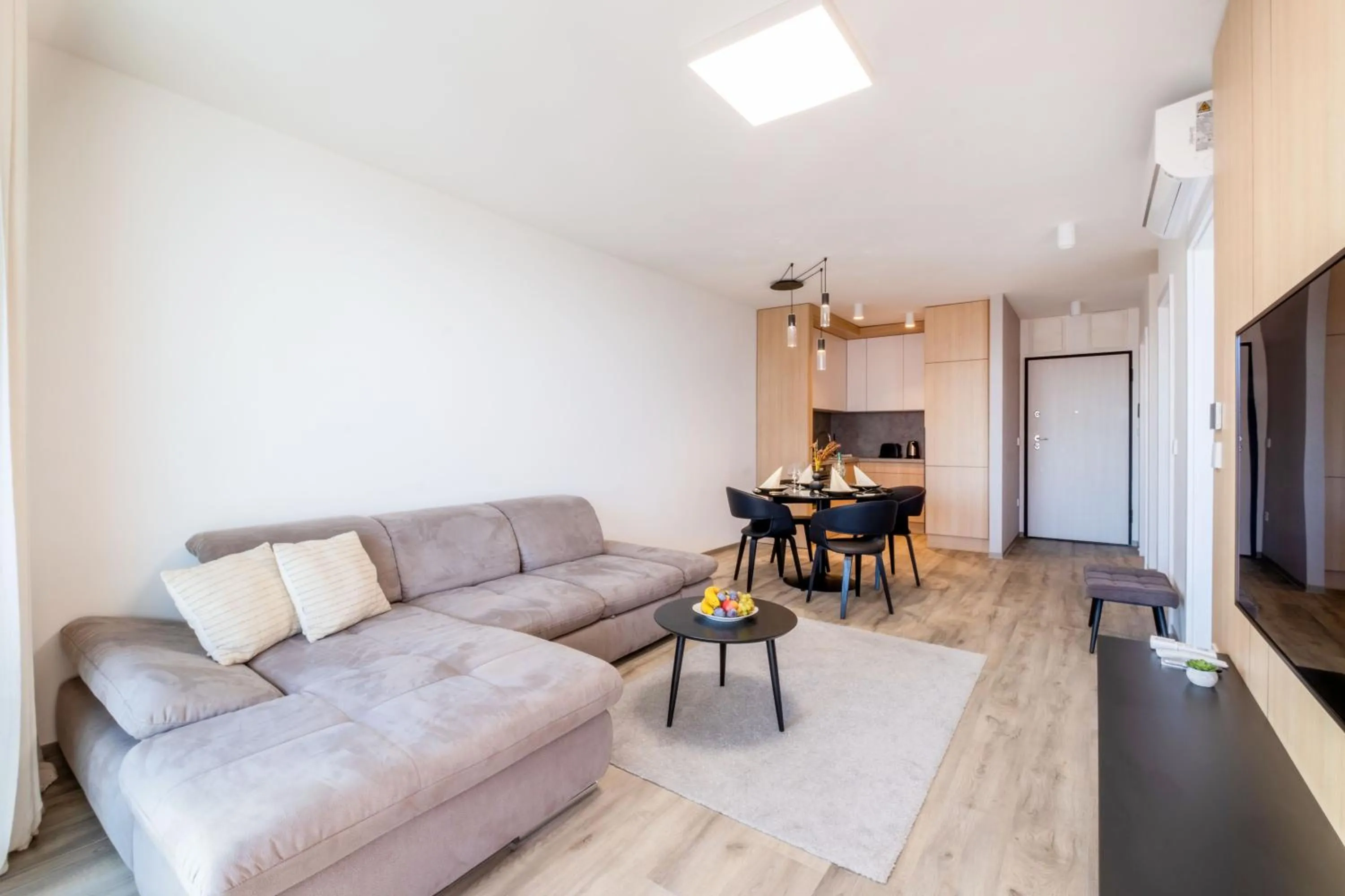 TV and multimedia in MyFlat Casa Coral Apartment