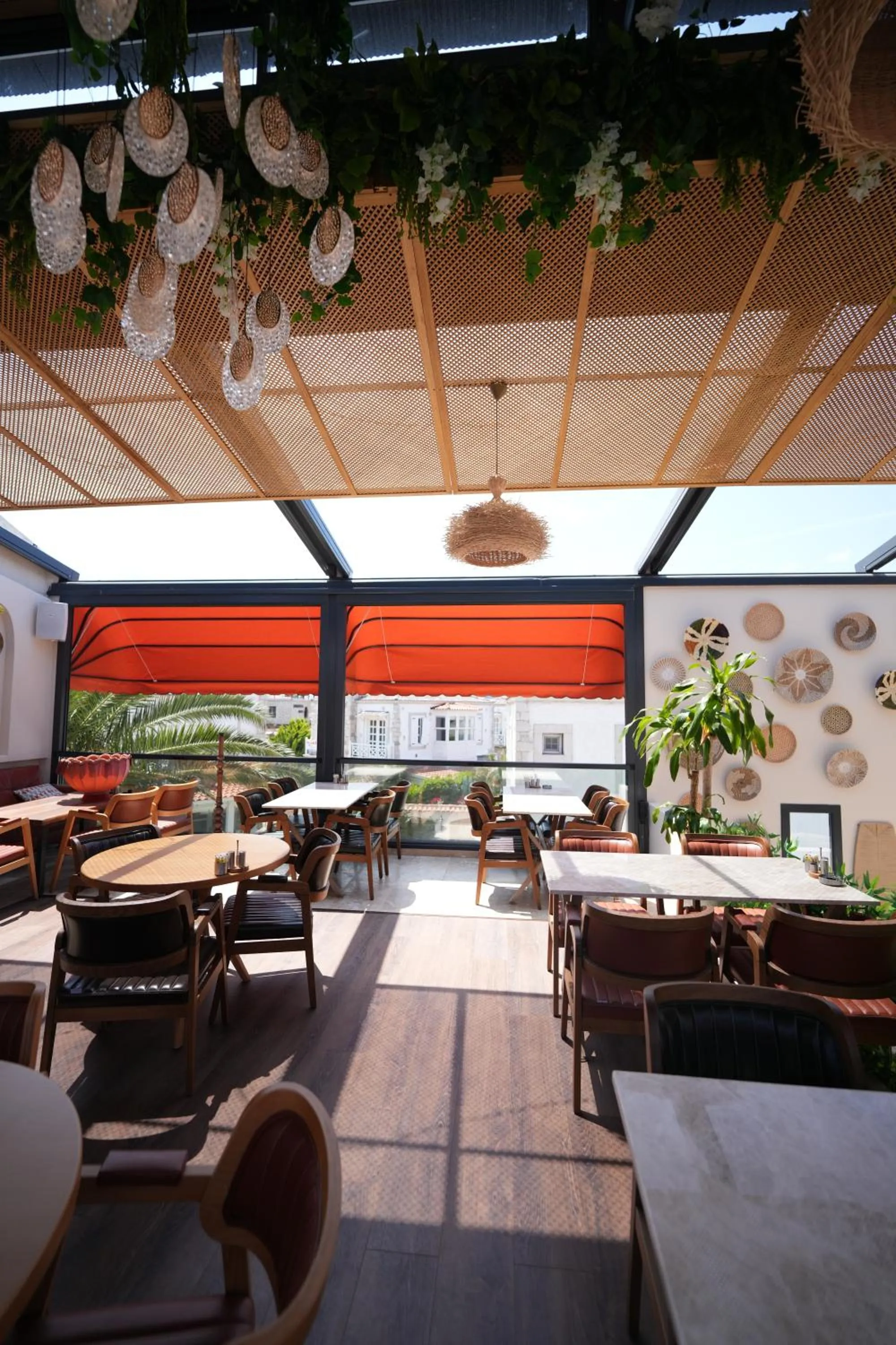 Restaurant/places to eat in Lal Azure Alaçatı