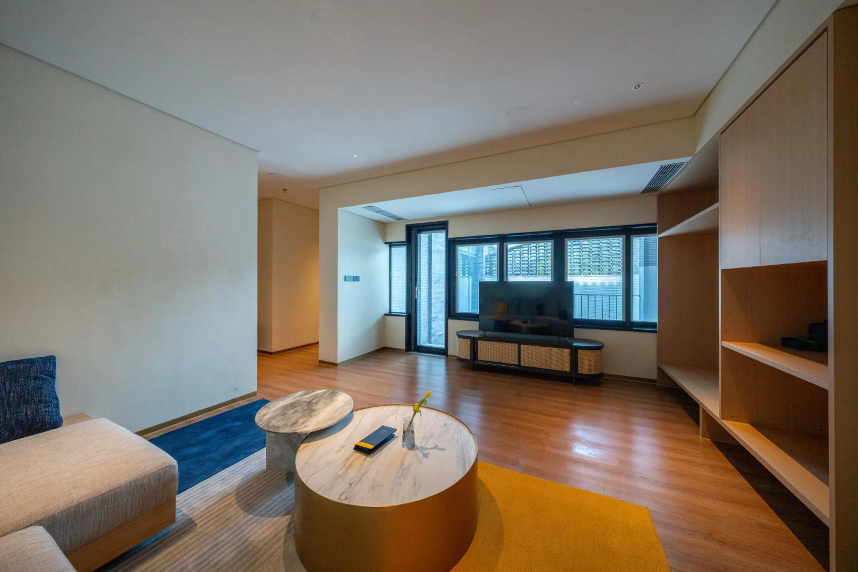 Living room in voco Nanjing Garden Expo by IHG