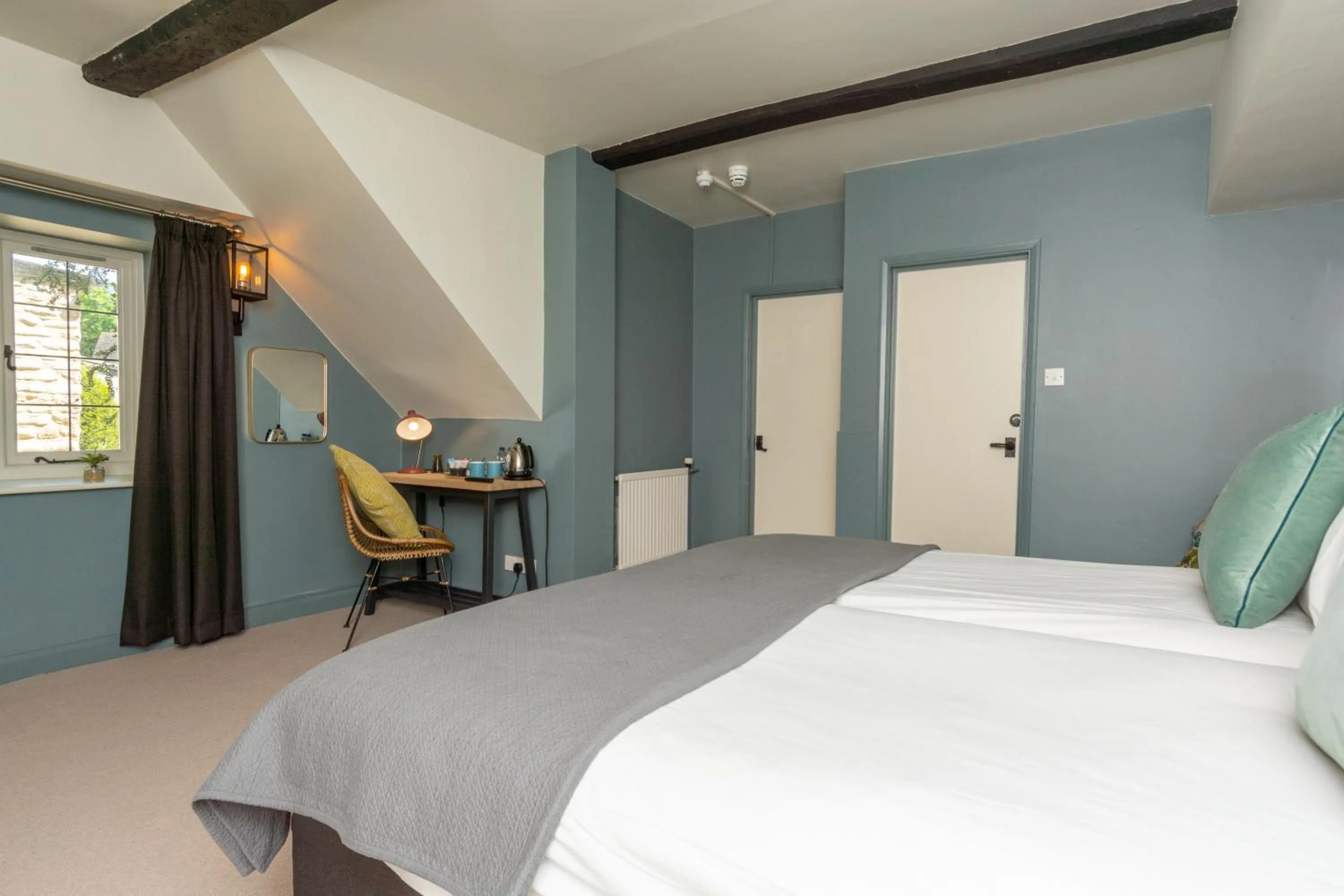 Bedroom, Bed in Jersey Arms Hotel Bicester