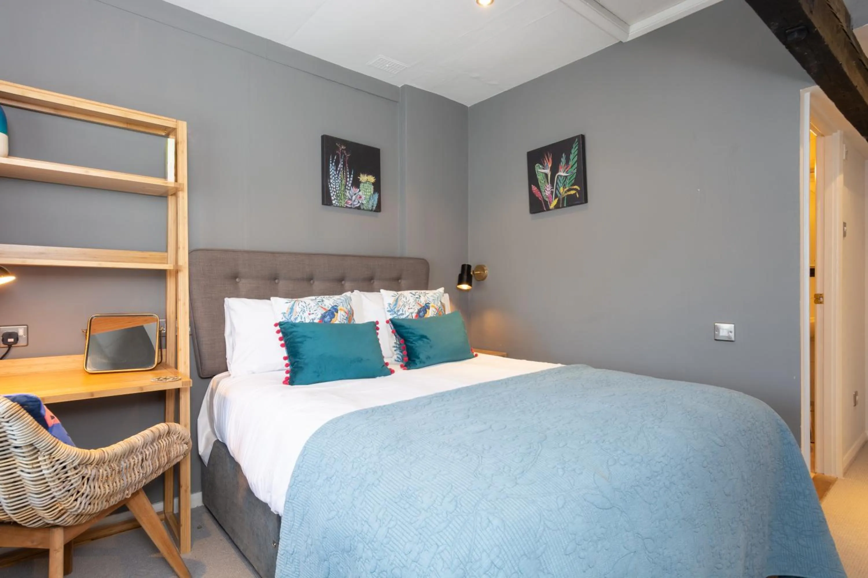 Bedroom, Bed in Jersey Arms Hotel Bicester