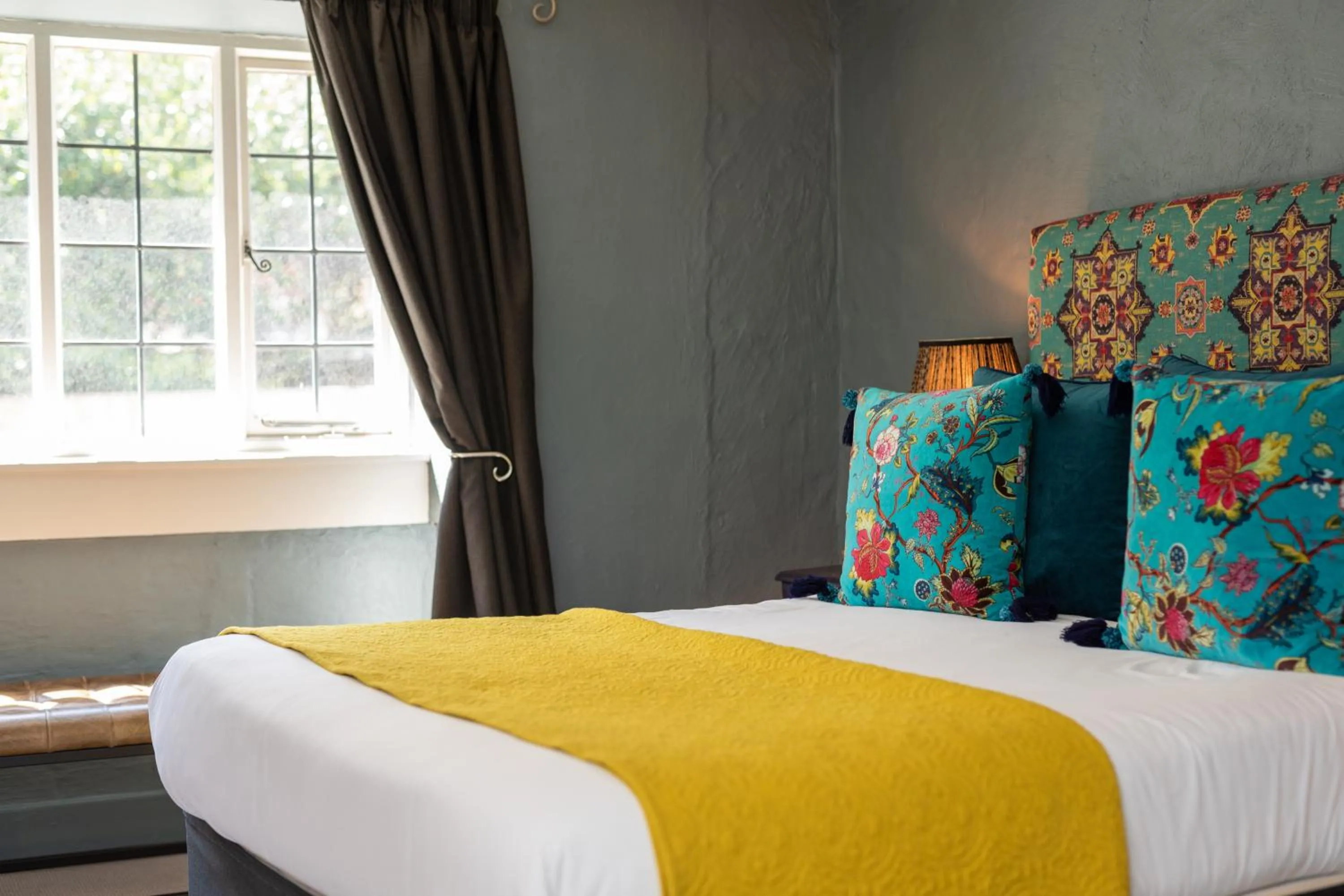 Bed in Jersey Arms Hotel Bicester