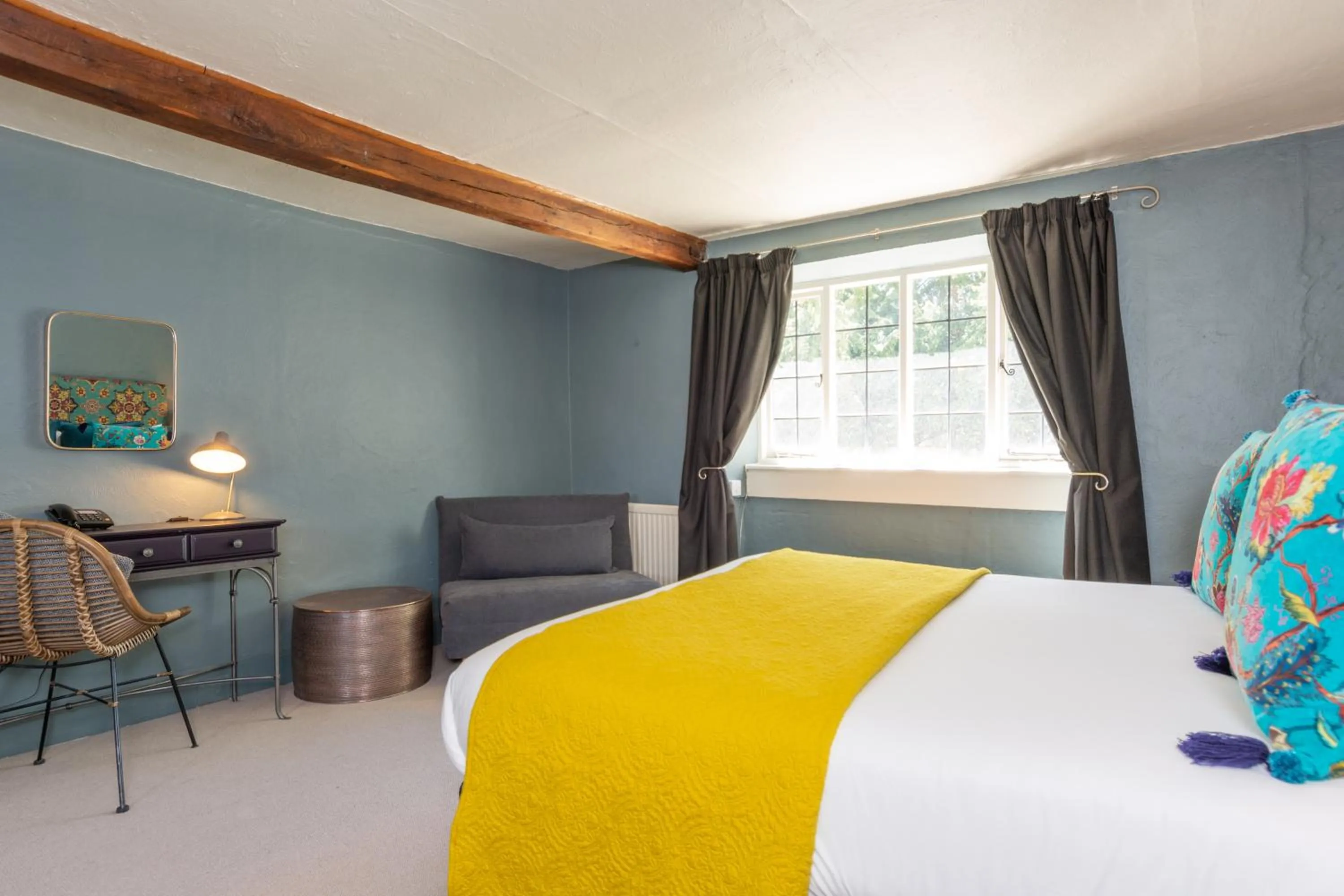 Bedroom, Bed in Jersey Arms Hotel Bicester