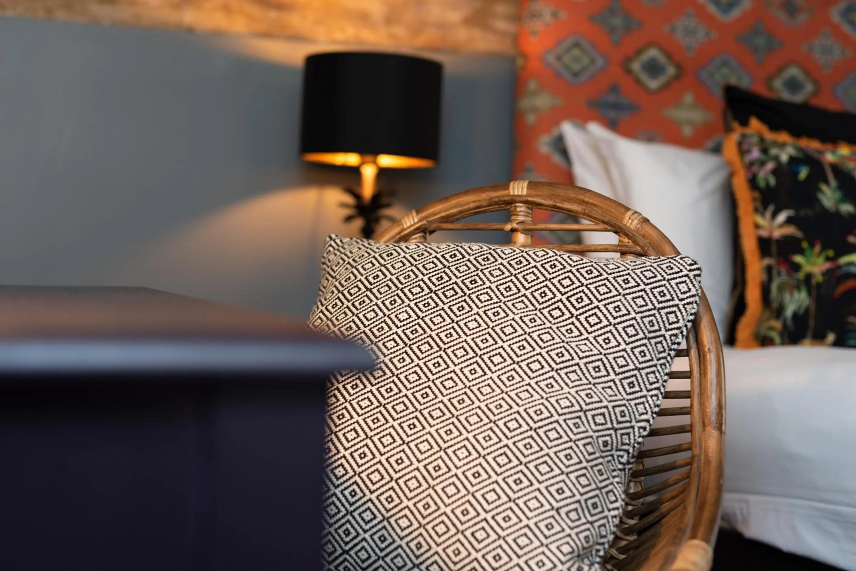 Seating area, Bed in Jersey Arms Hotel Bicester