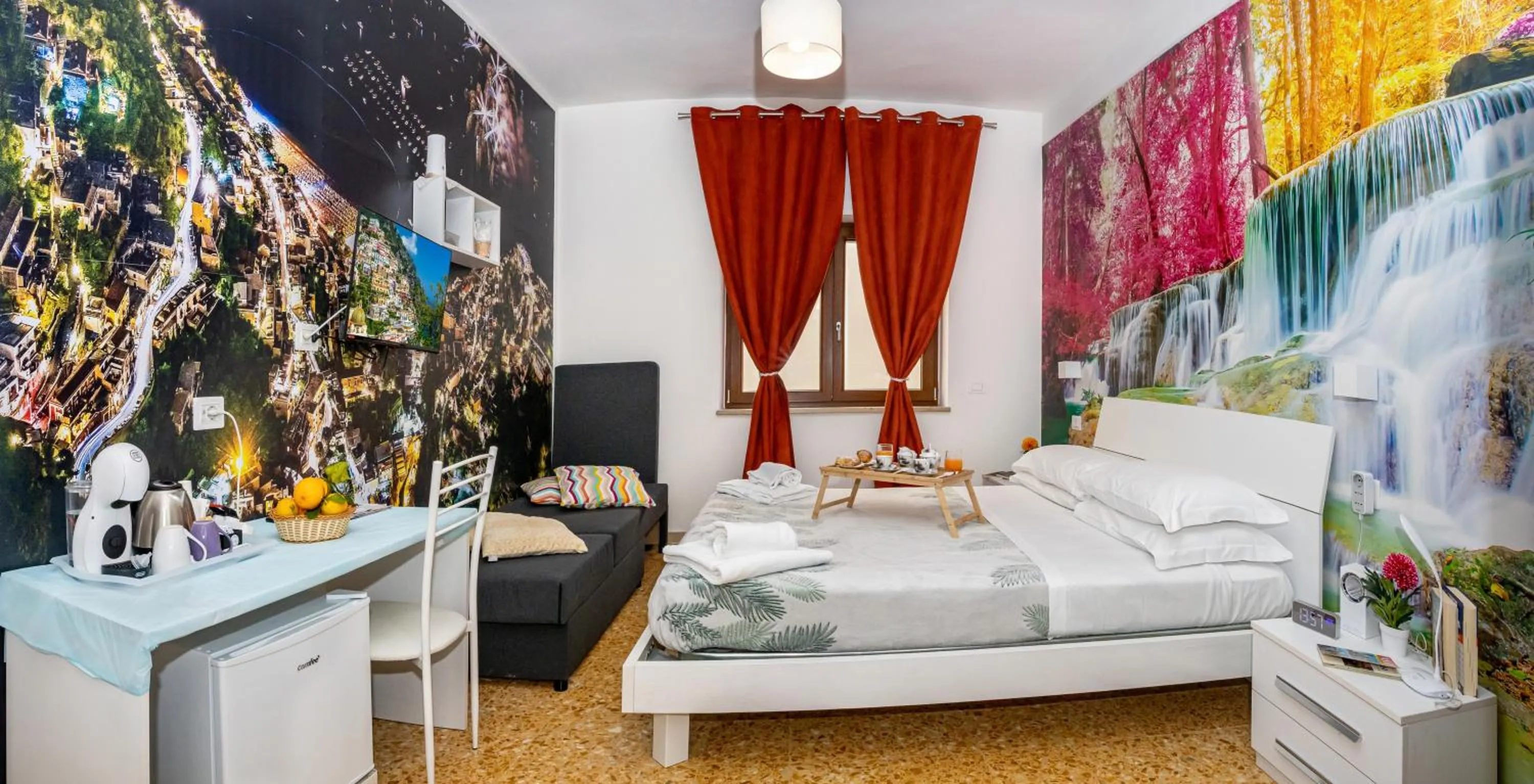 Bed in Sorrento Mahal Kita Lovely 6-Bed in Sorrento