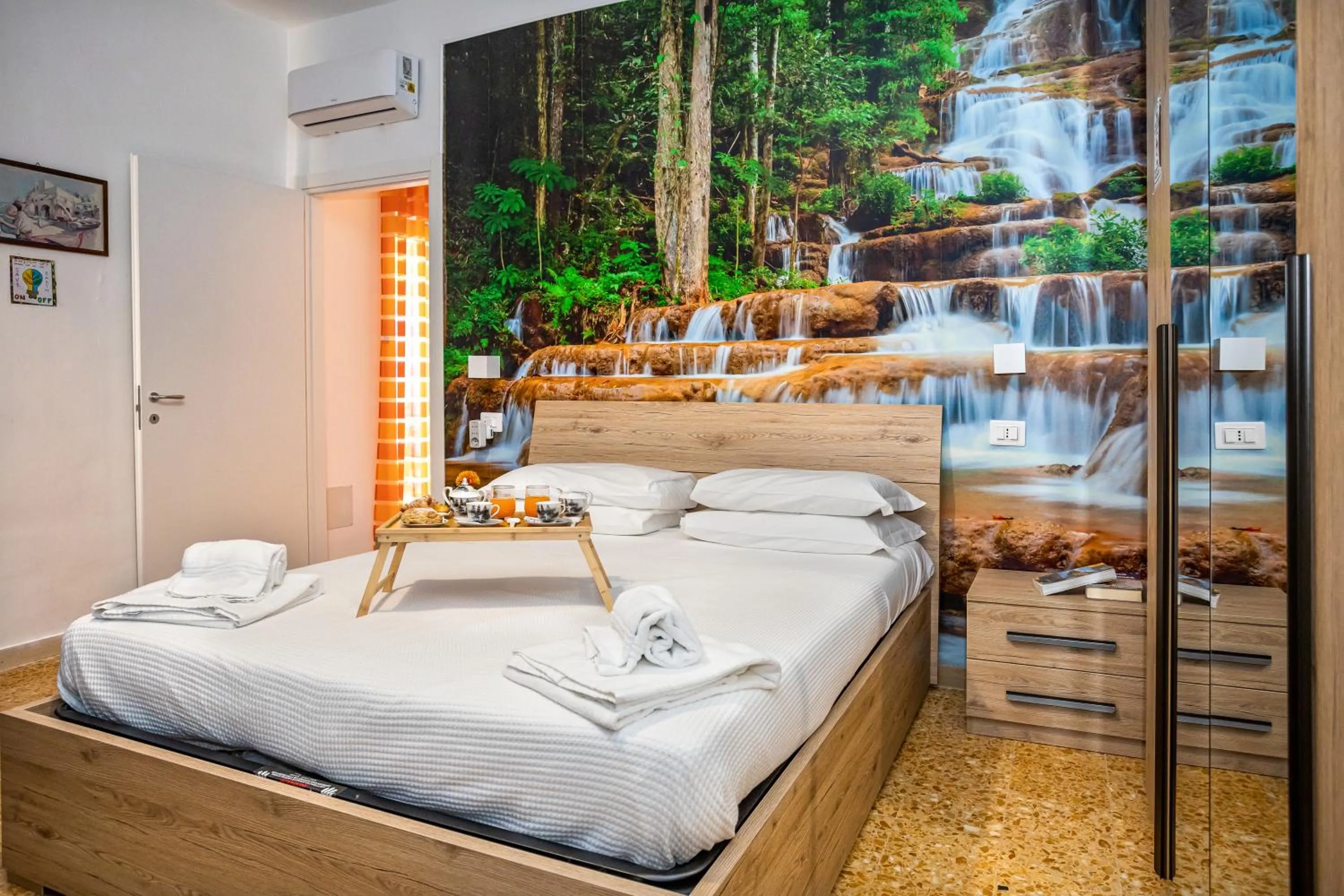 Bed in Sorrento Mahal Kita Lovely 6-Bed in Sorrento