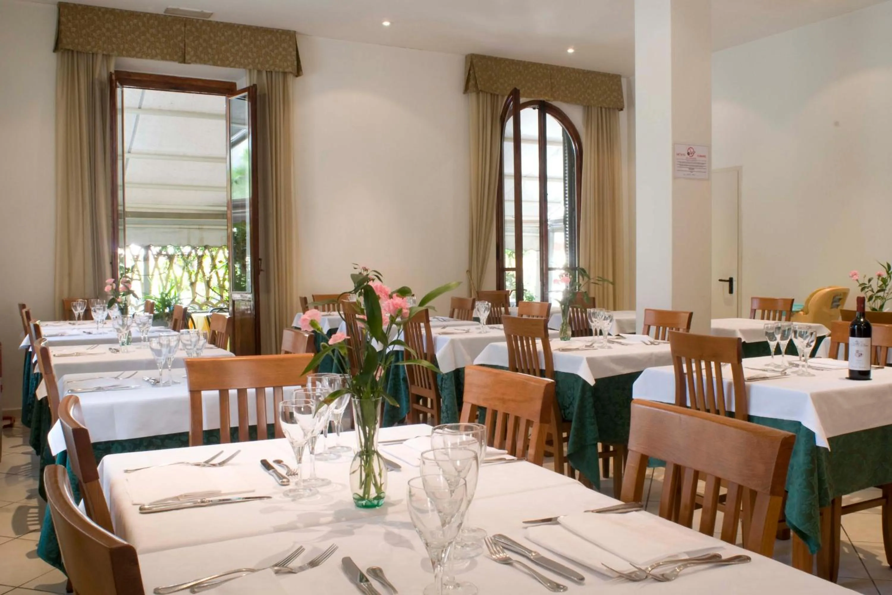 Restaurant/places to eat in Hotel Vittoria