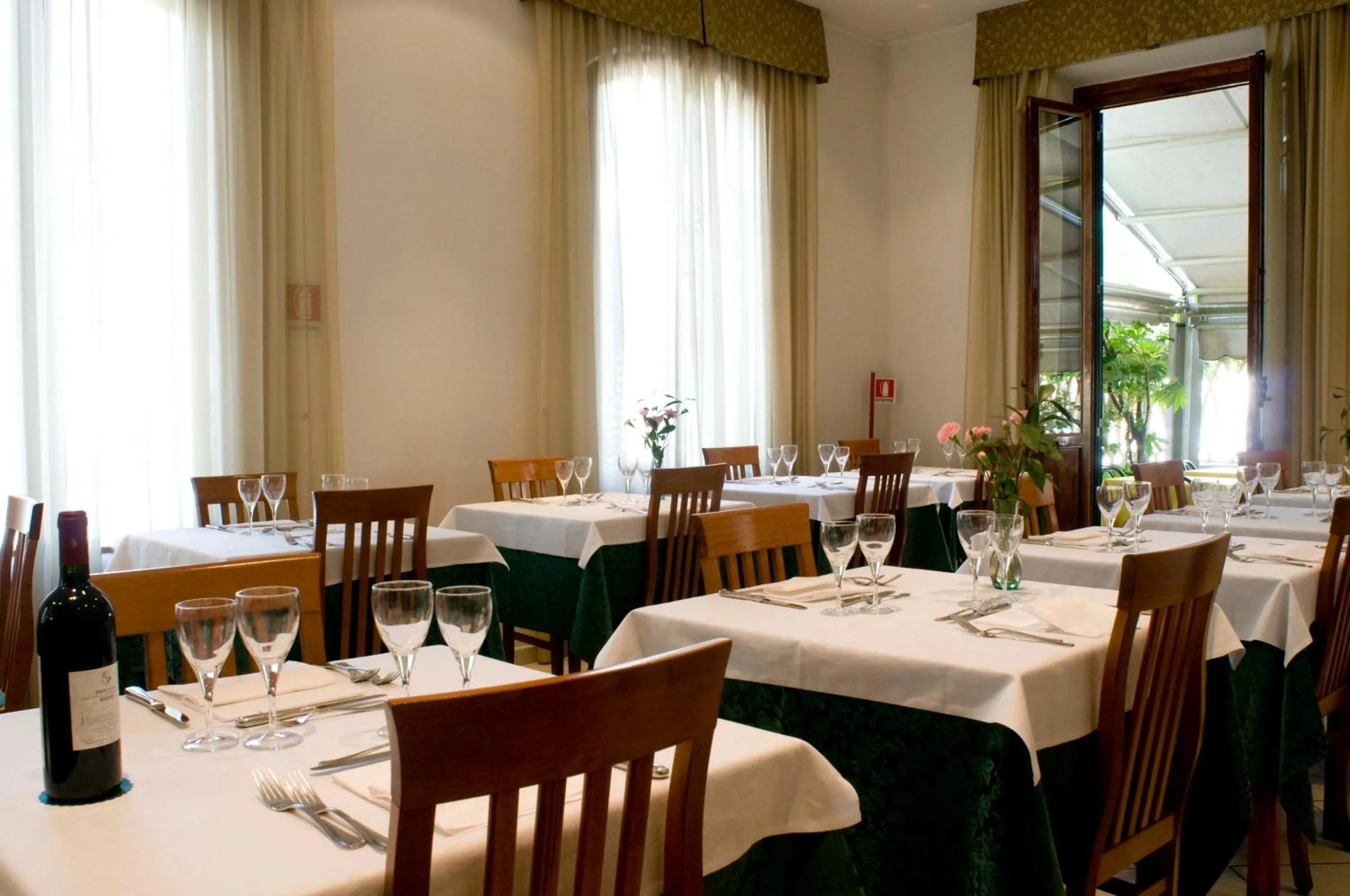 Restaurant/places to eat in Hotel Vittoria