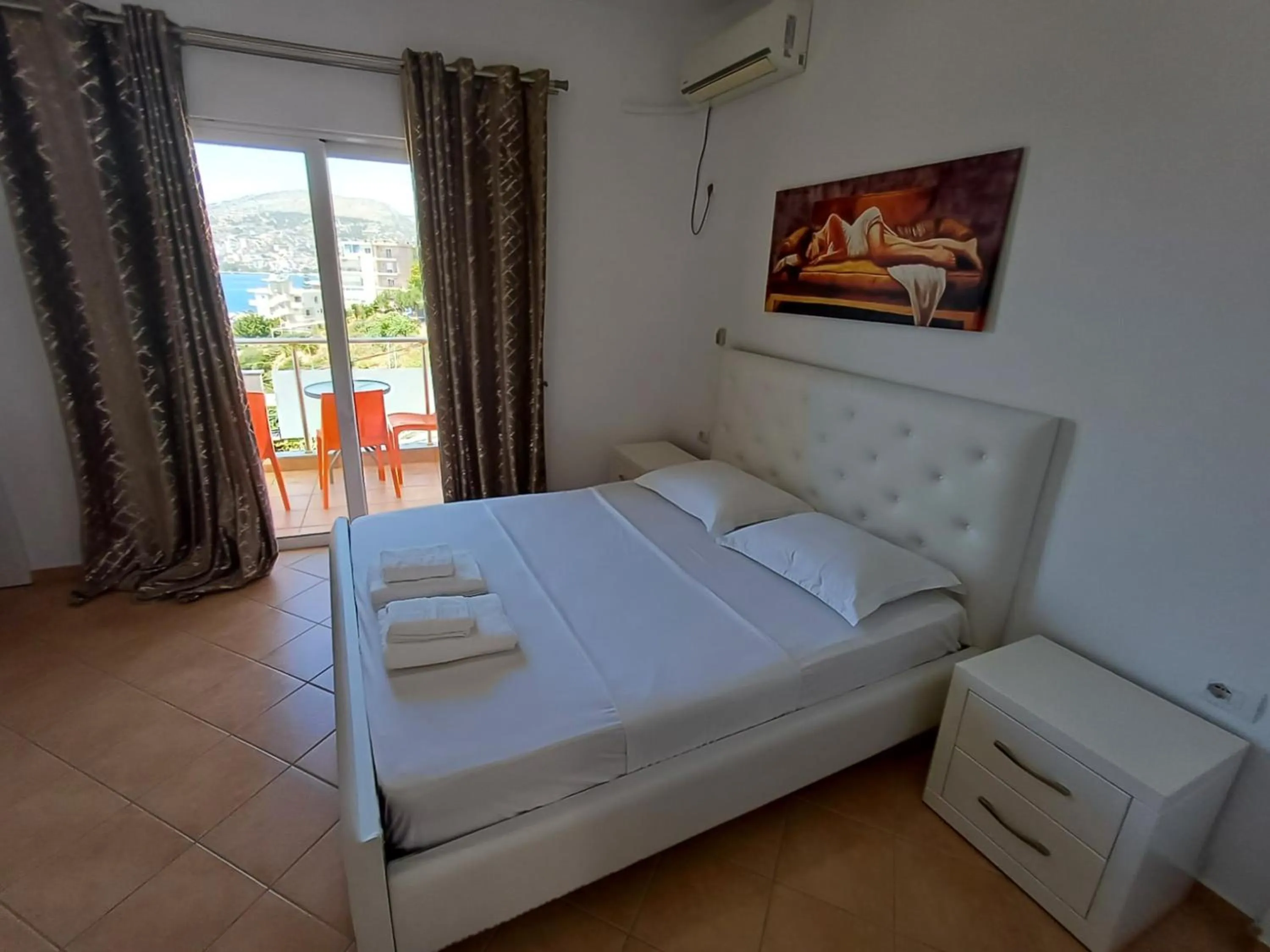 Bed in Hotel Sherifi