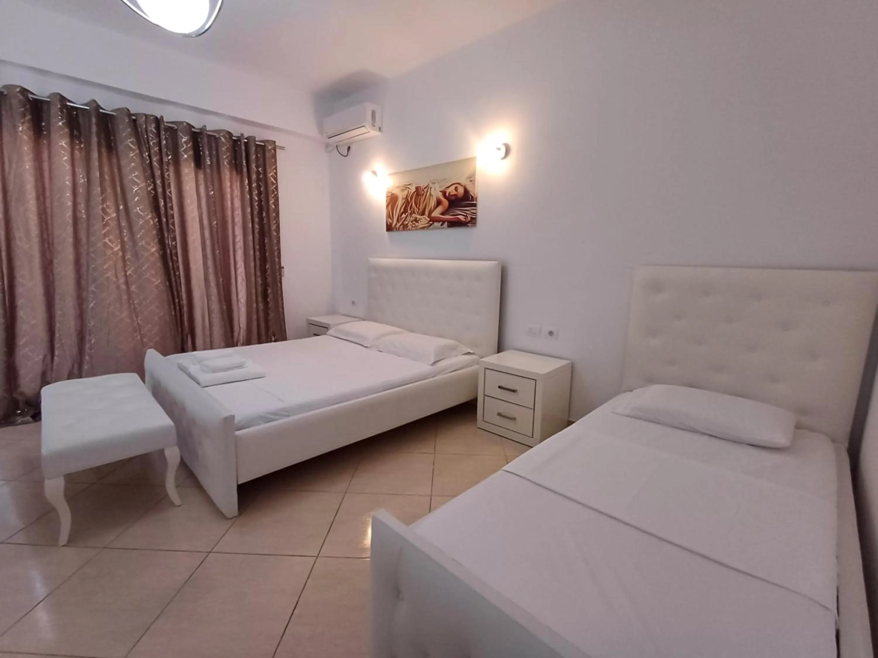 Bed in Hotel Sherifi