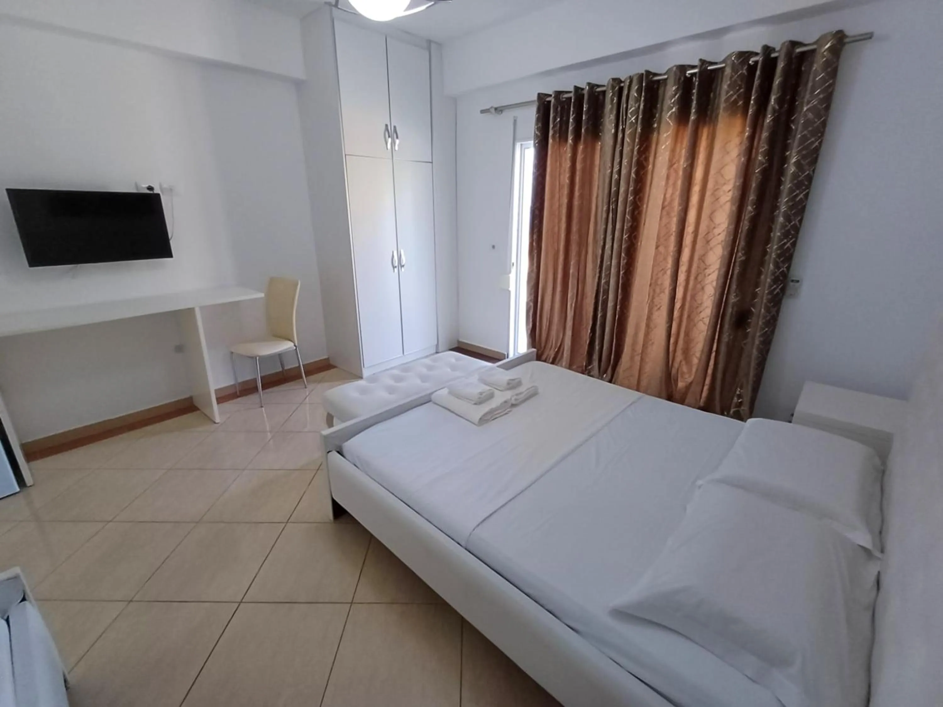 Bed in Hotel Sherifi