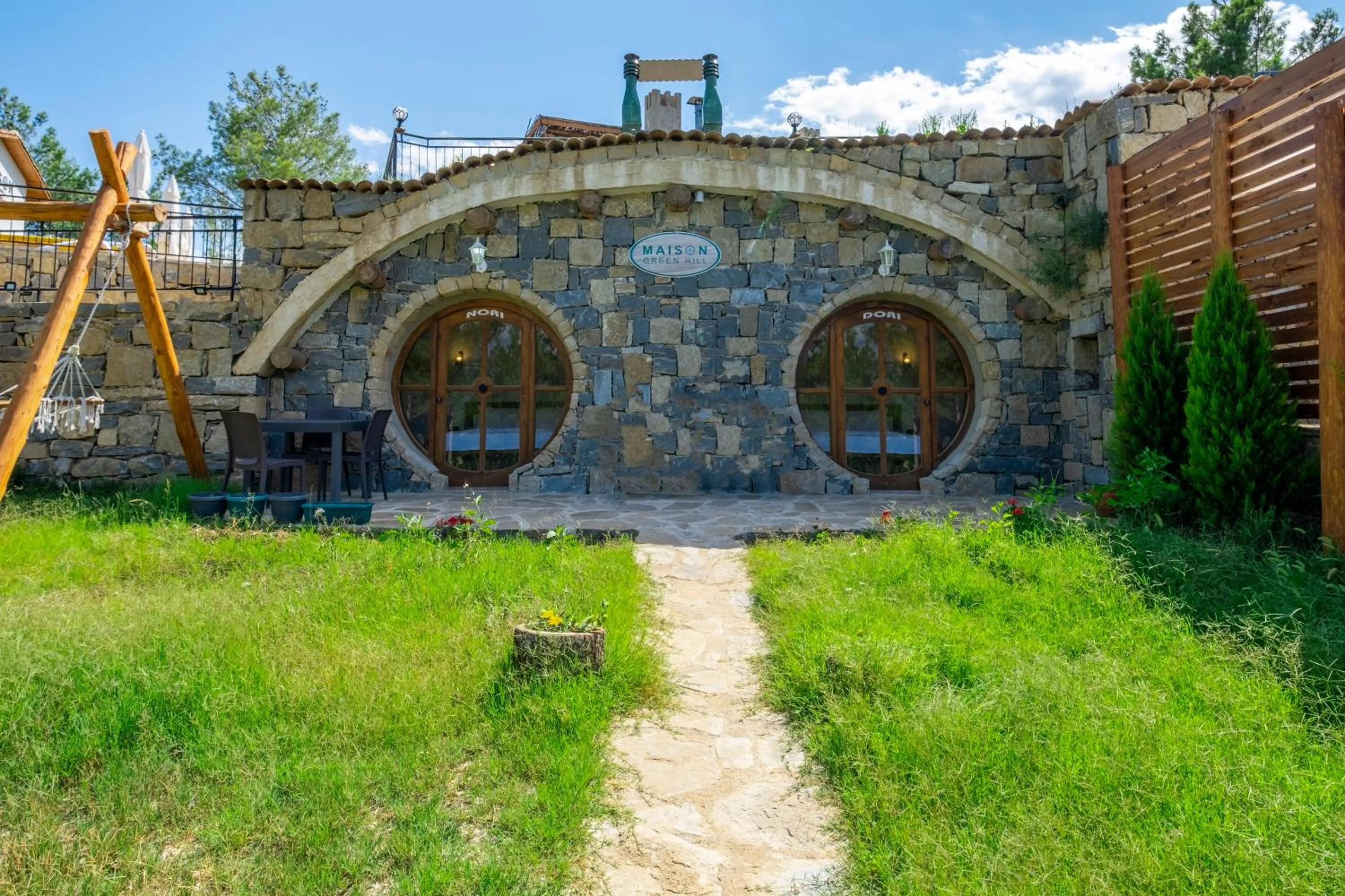 Day in Maison Green Hill Hobbit Villas & Boutique Hotel