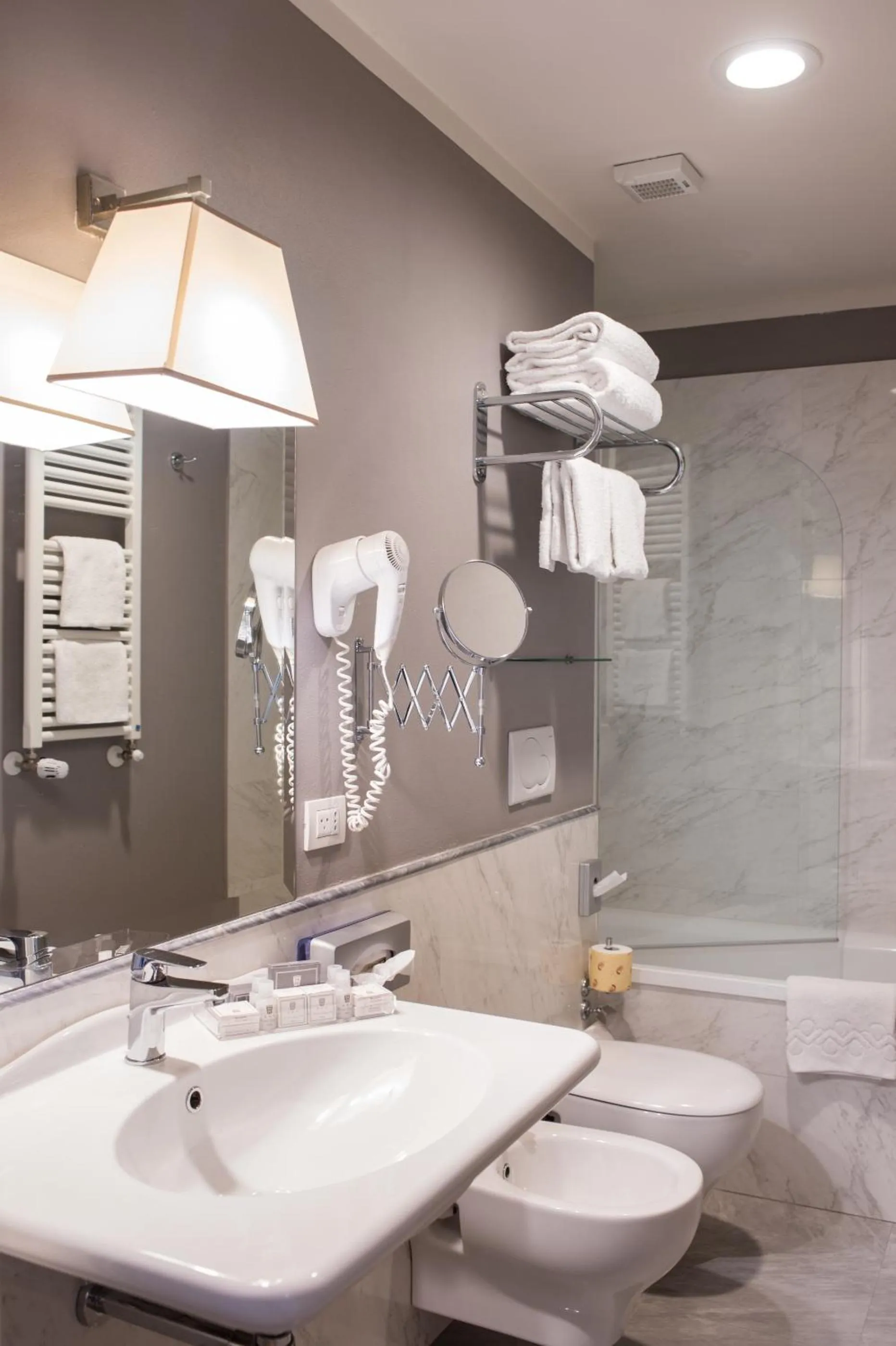 Bathroom in Hotel Rapallo