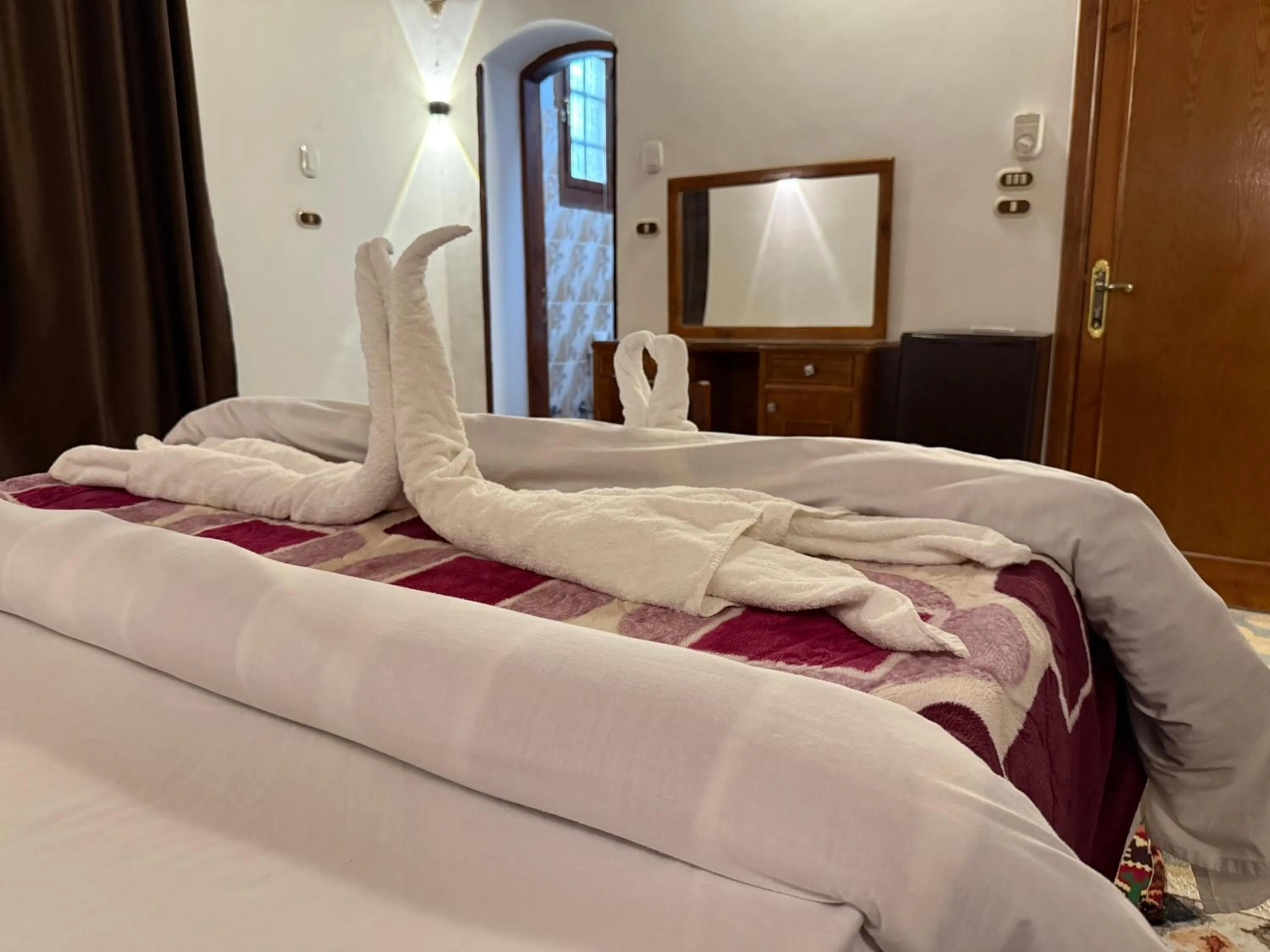 Bed in Luxor Villa Hatshepsut