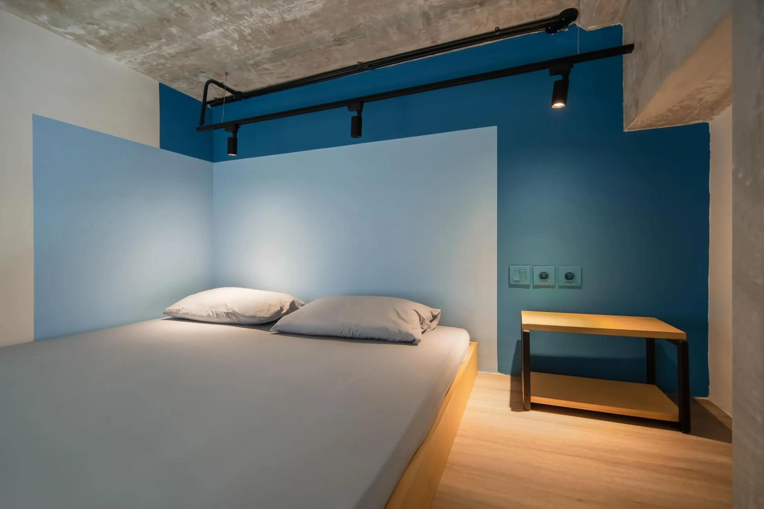 Bed in Cove Hillcrest