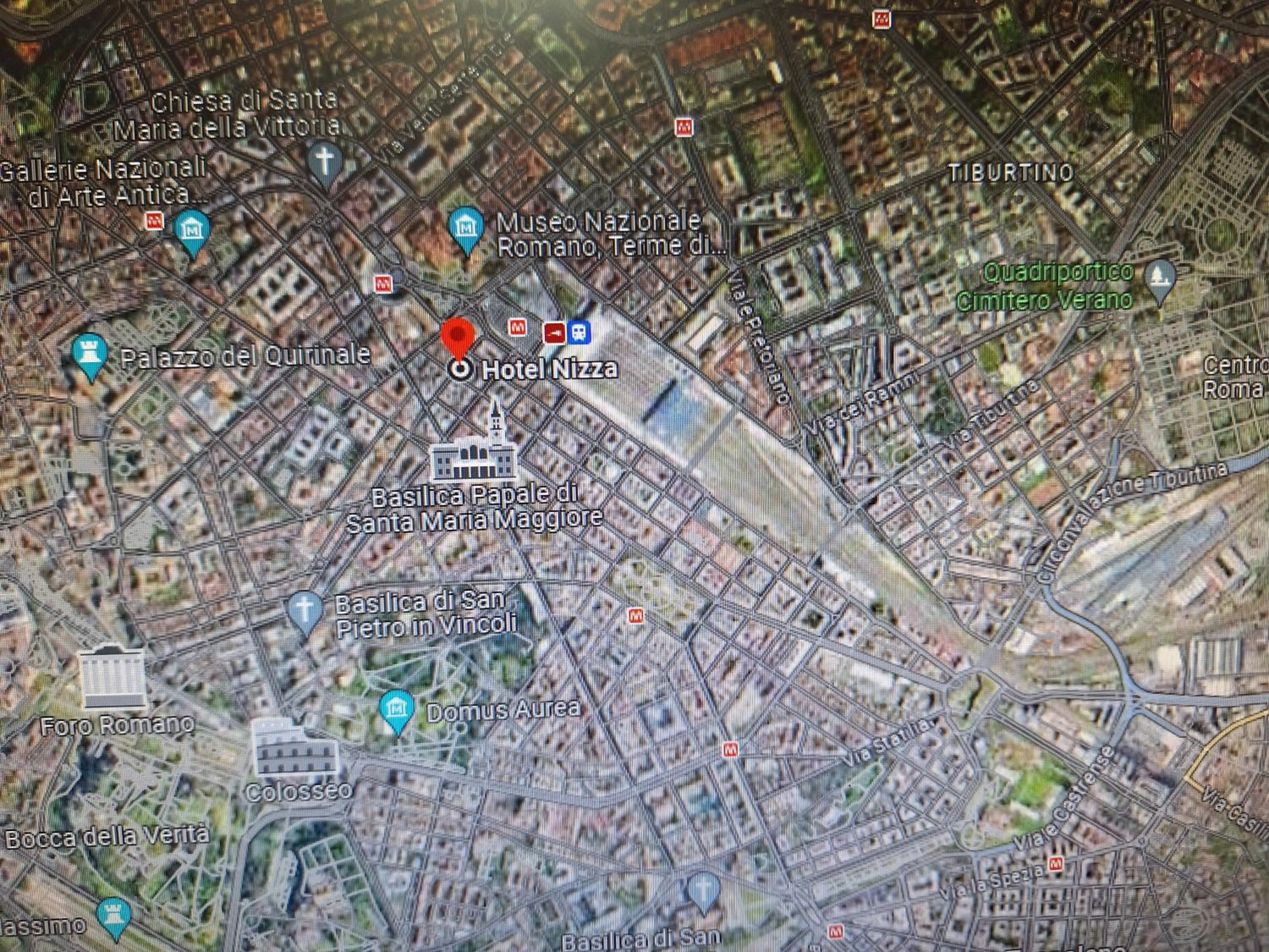 Restaurant/places to eat in Hotel Nizza