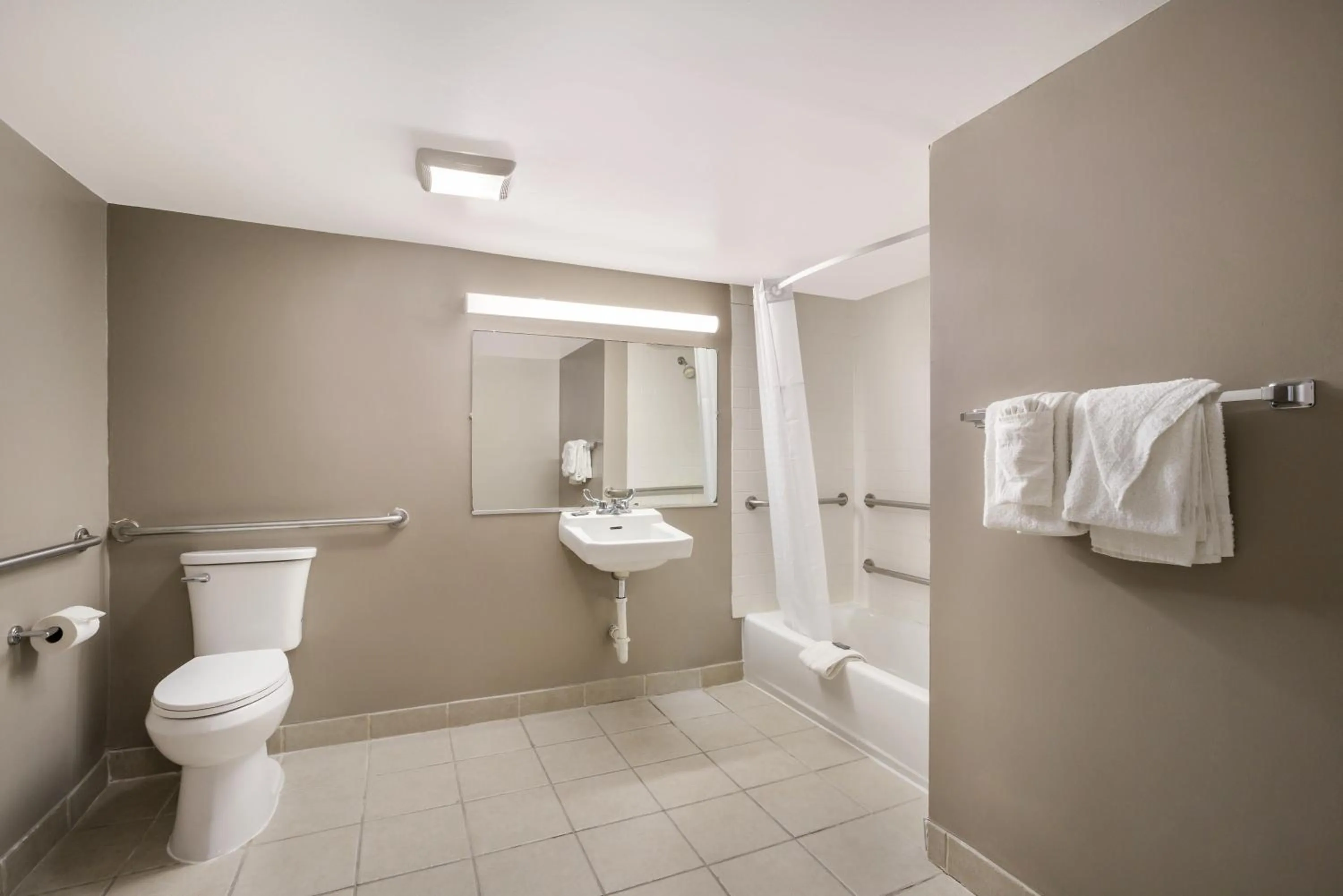 Red Carpet inn Edison