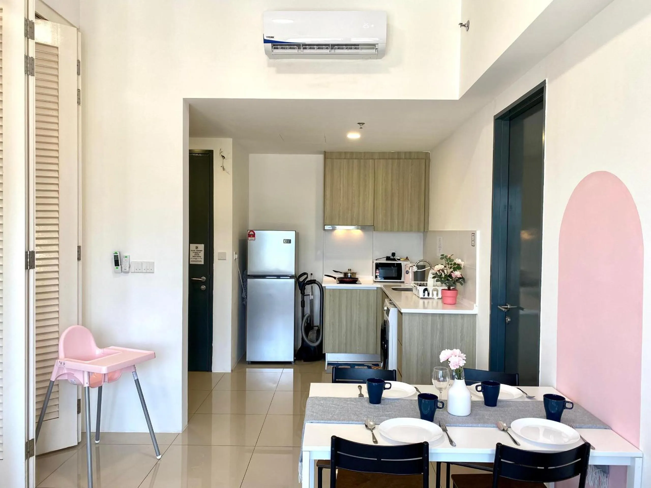 Kitchen or kitchenette in Tropicana 218 Macalister Sea & City View by stayCATion Homestay
