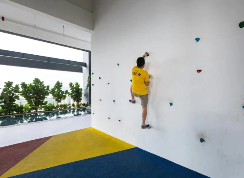 Area and facilities in Tropicana 218 Macalister Sea & City View by stayCATion Homestay