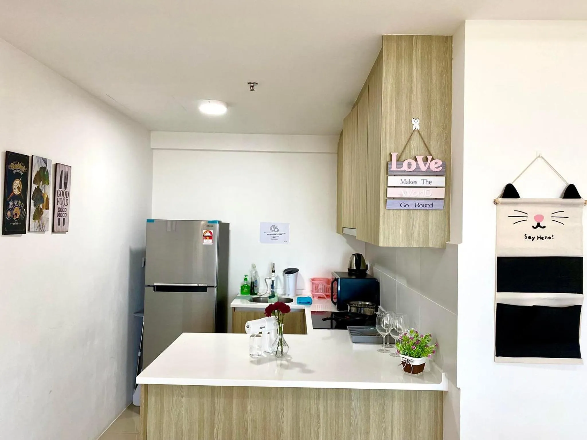 Kitchen or kitchenette in Tropicana 218 Macalister Sea & City View by stayCATion Homestay