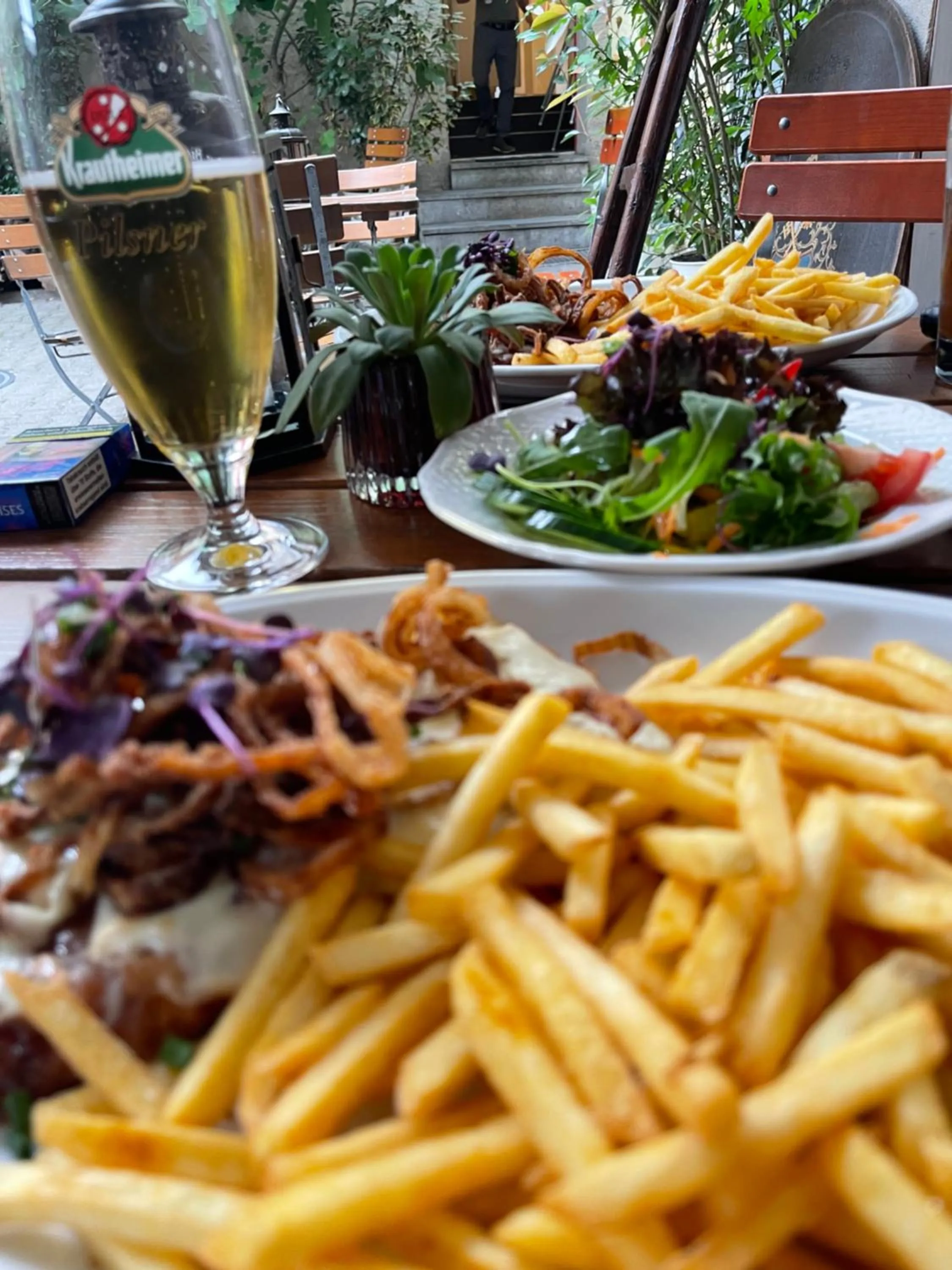 Restaurant/places to eat in Hotel und Restaurant Neuhauser