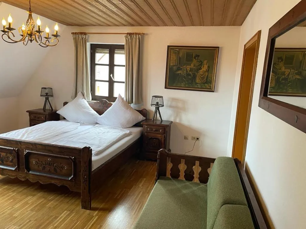 Photo of the whole room, Bed in Hotel und Restaurant Neuhauser