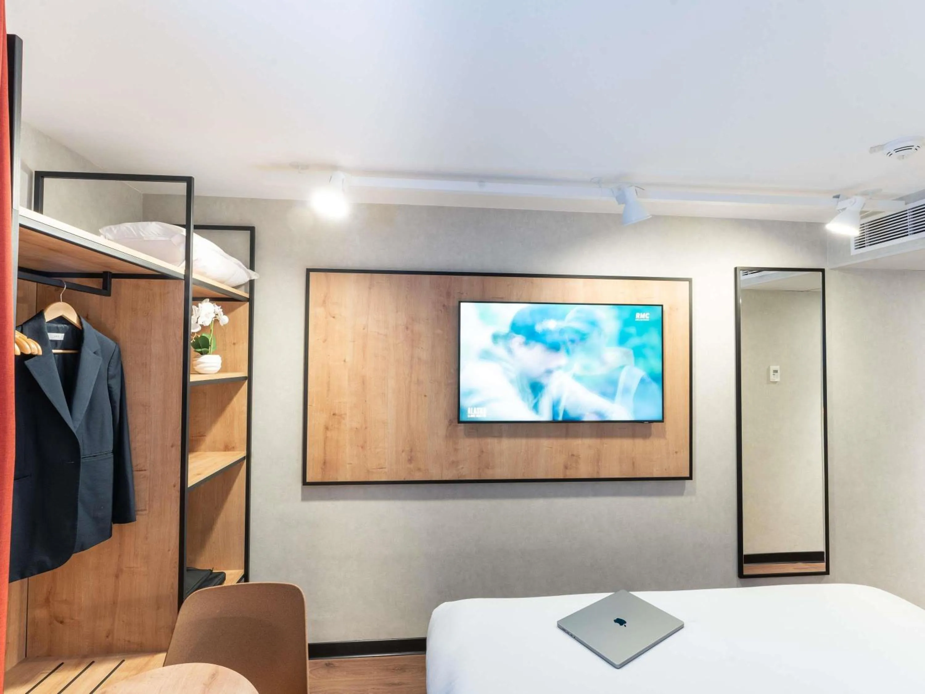 Bedroom, Bed in ibis Paris Nord Porte de Saint Ouen