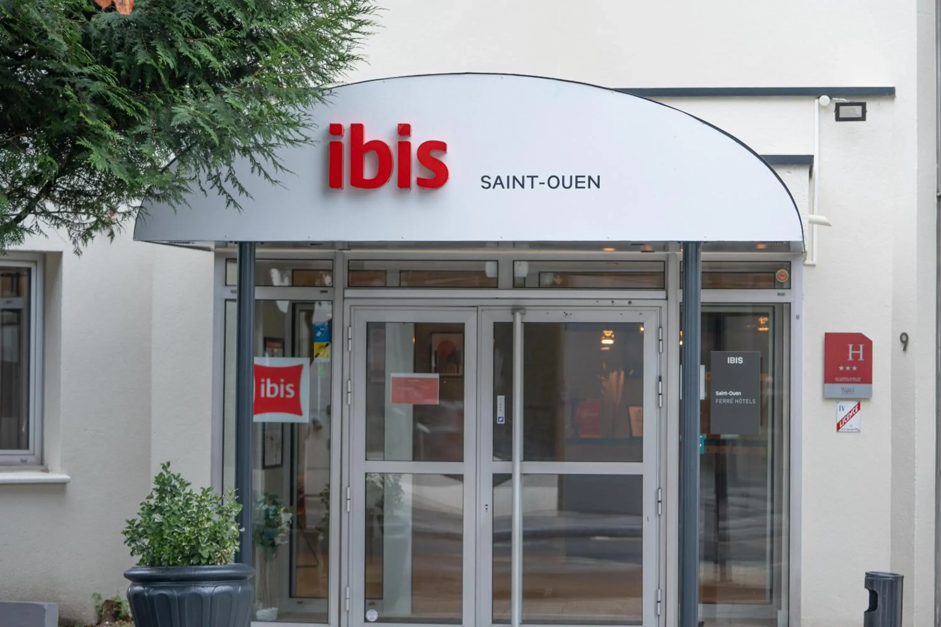 Facade/entrance in ibis Paris Nord Porte de Saint Ouen Facade/entrance in ibis Paris Nord Porte de Saint Ouen