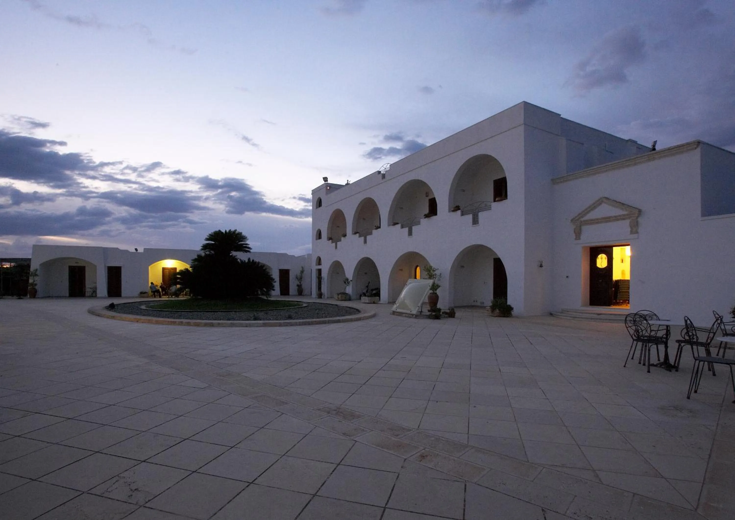 Patio in Hotel Masseria Tutosa