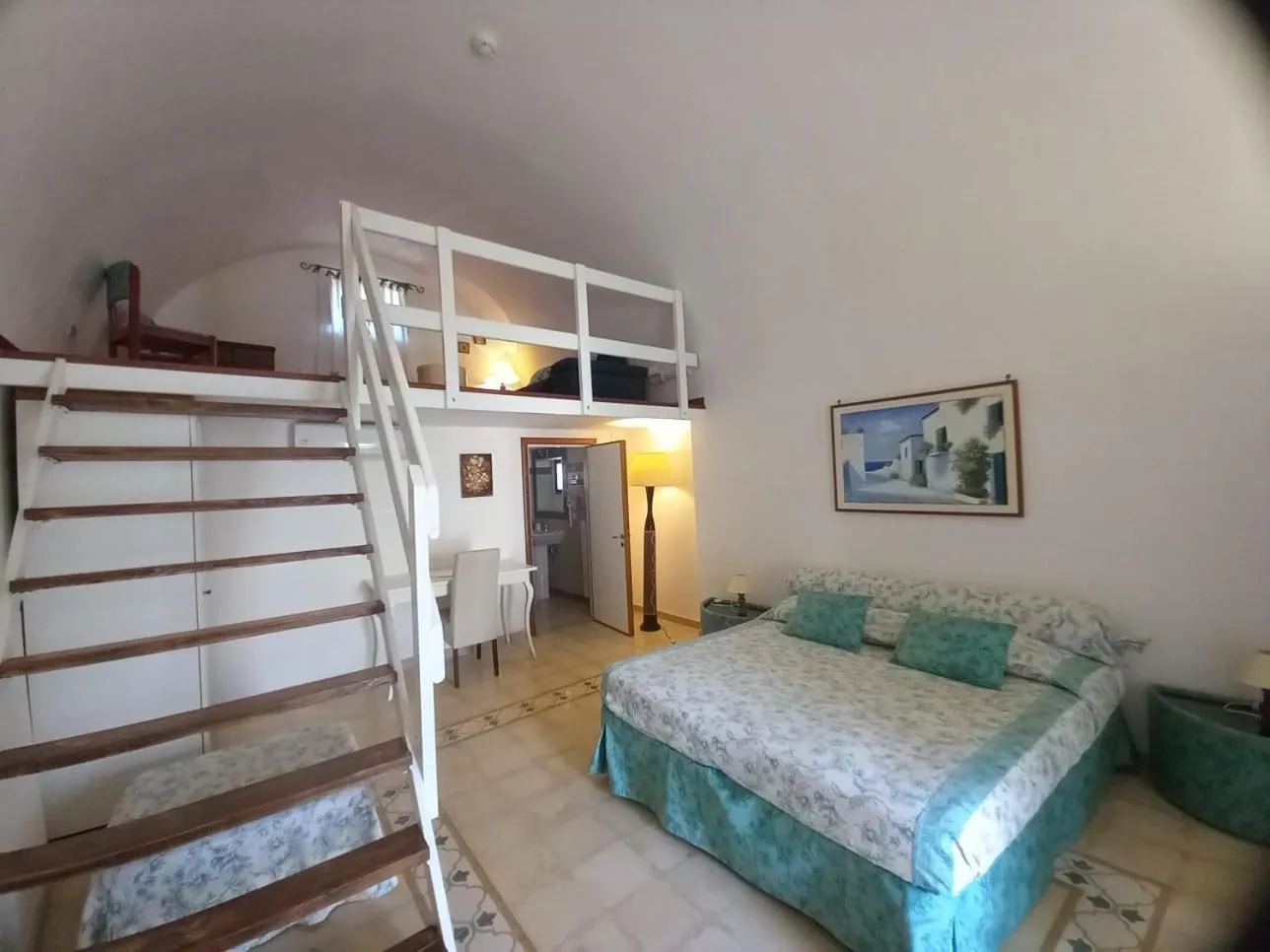 Bedroom in Hotel Masseria Tutosa