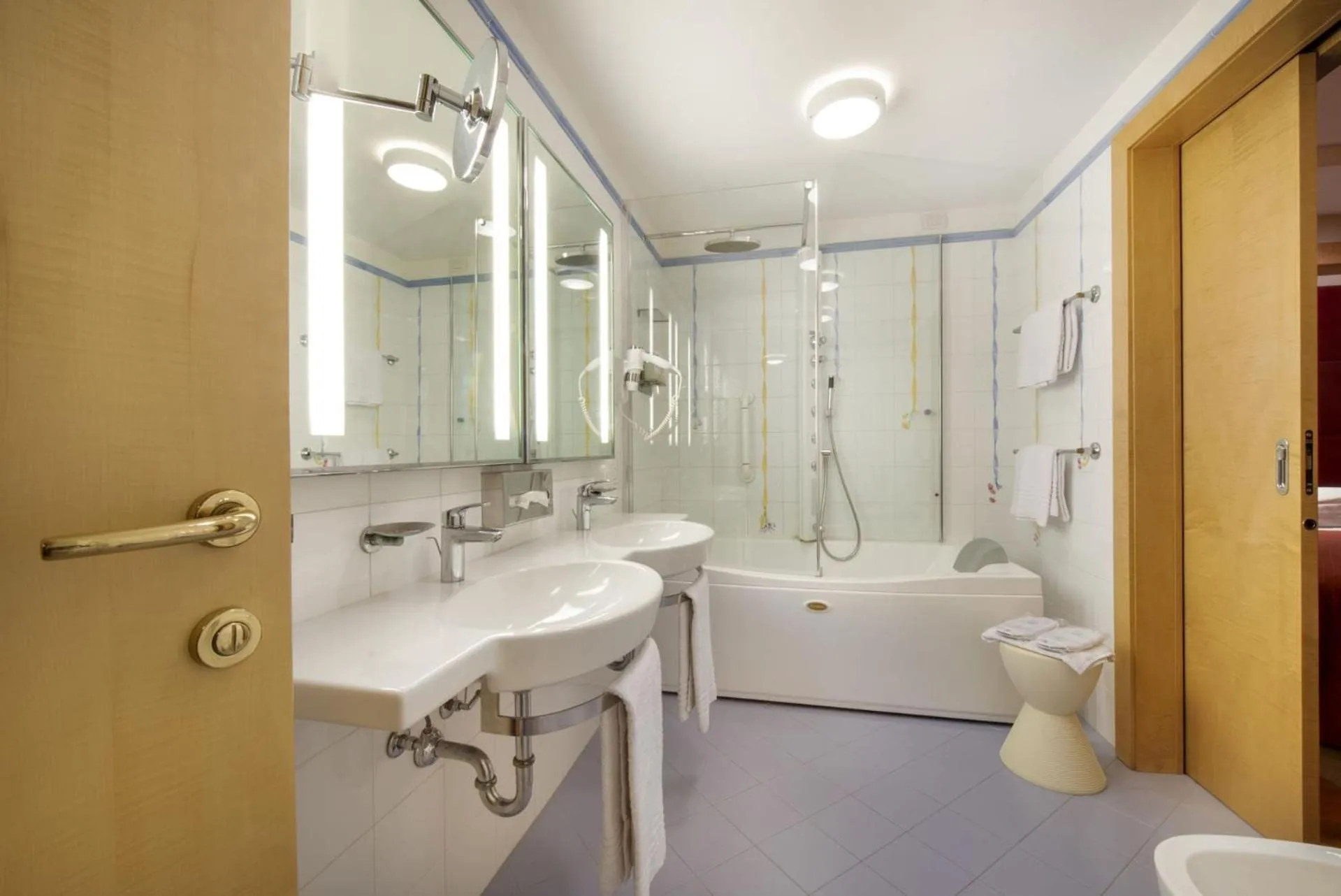 Bathroom in Hotel delle Rose Terme & WellnesSpa