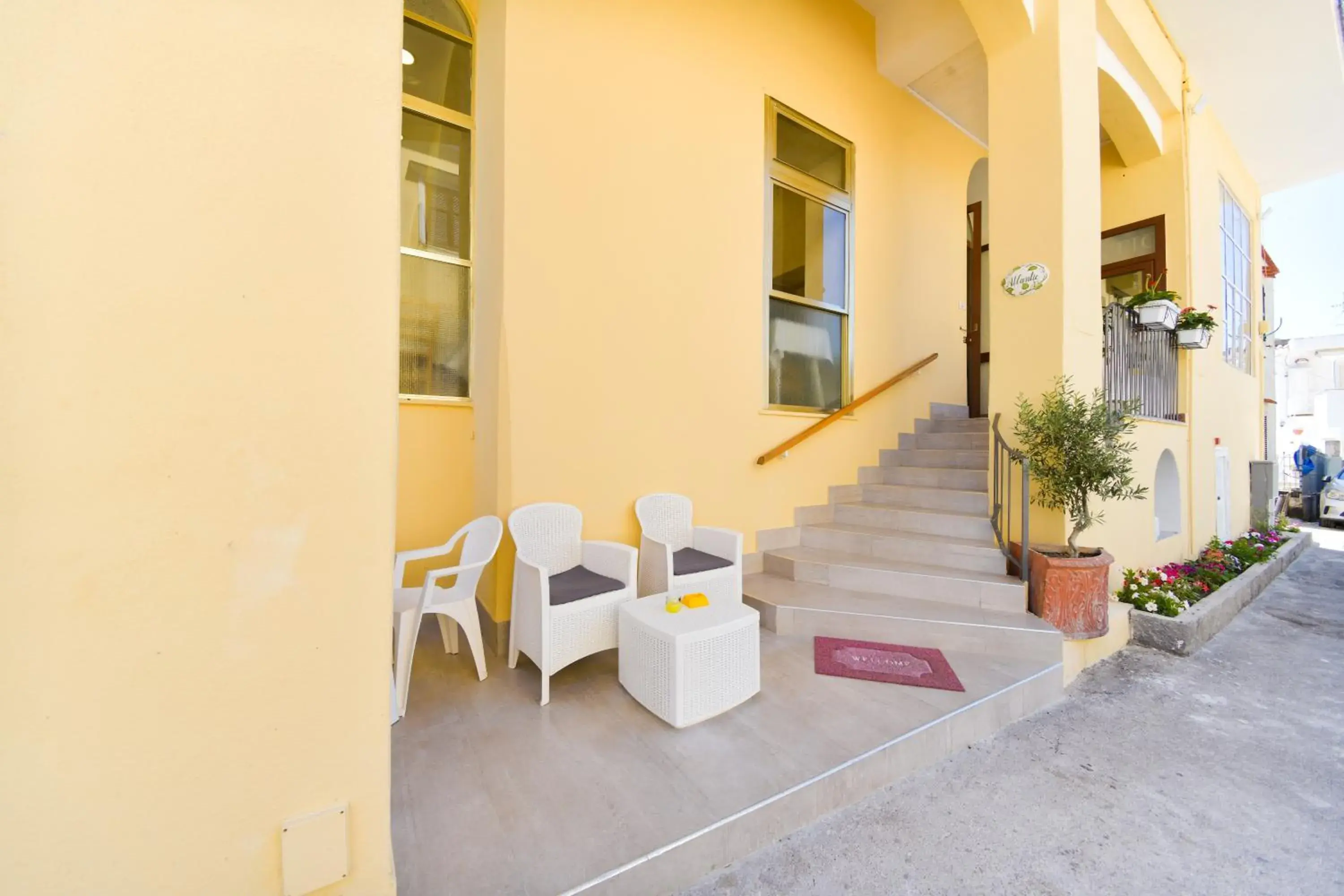 Property building in Albergo Atlantic Property building in Albergo Atlantic