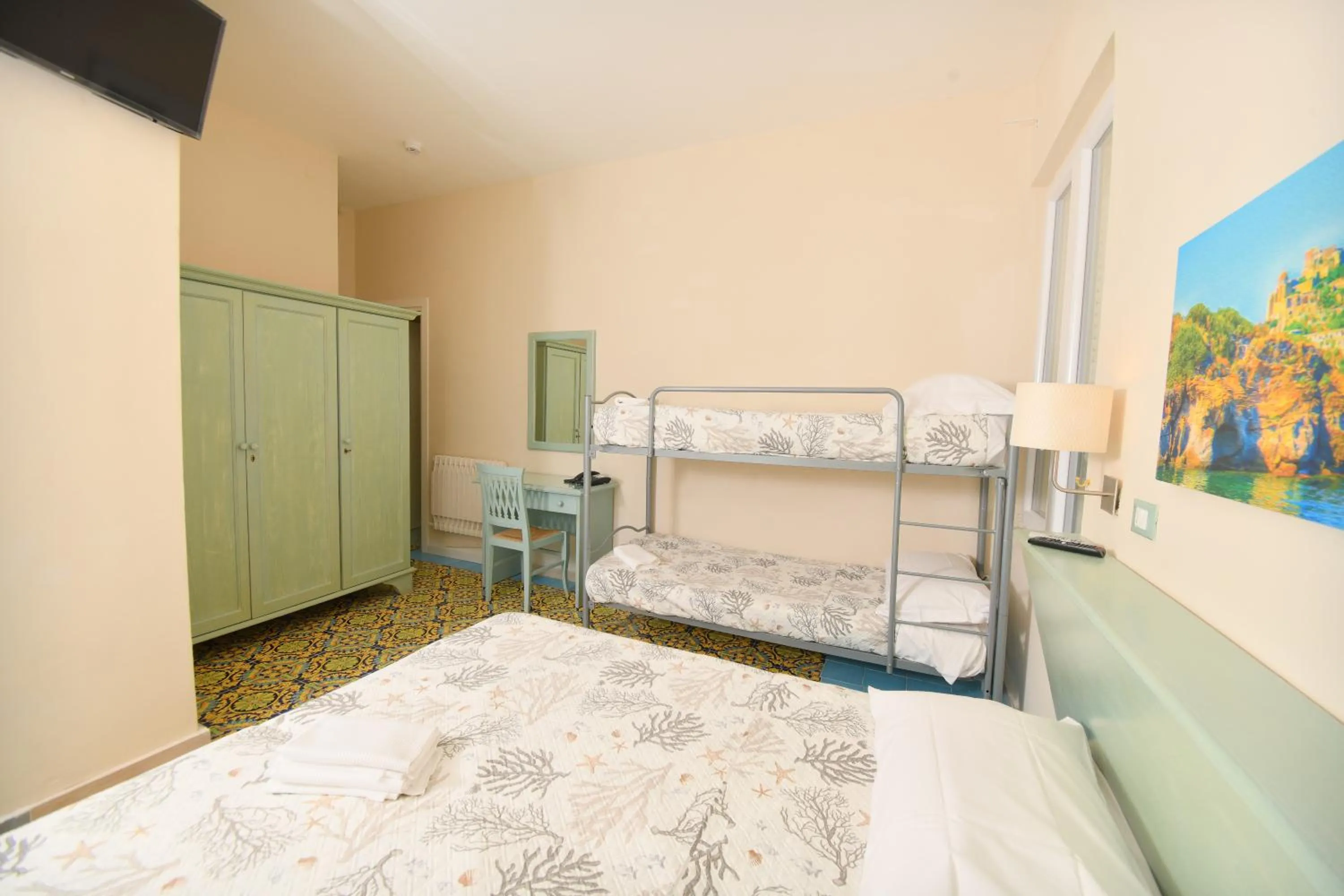 Photo of the whole room, Bed in Albergo Atlantic